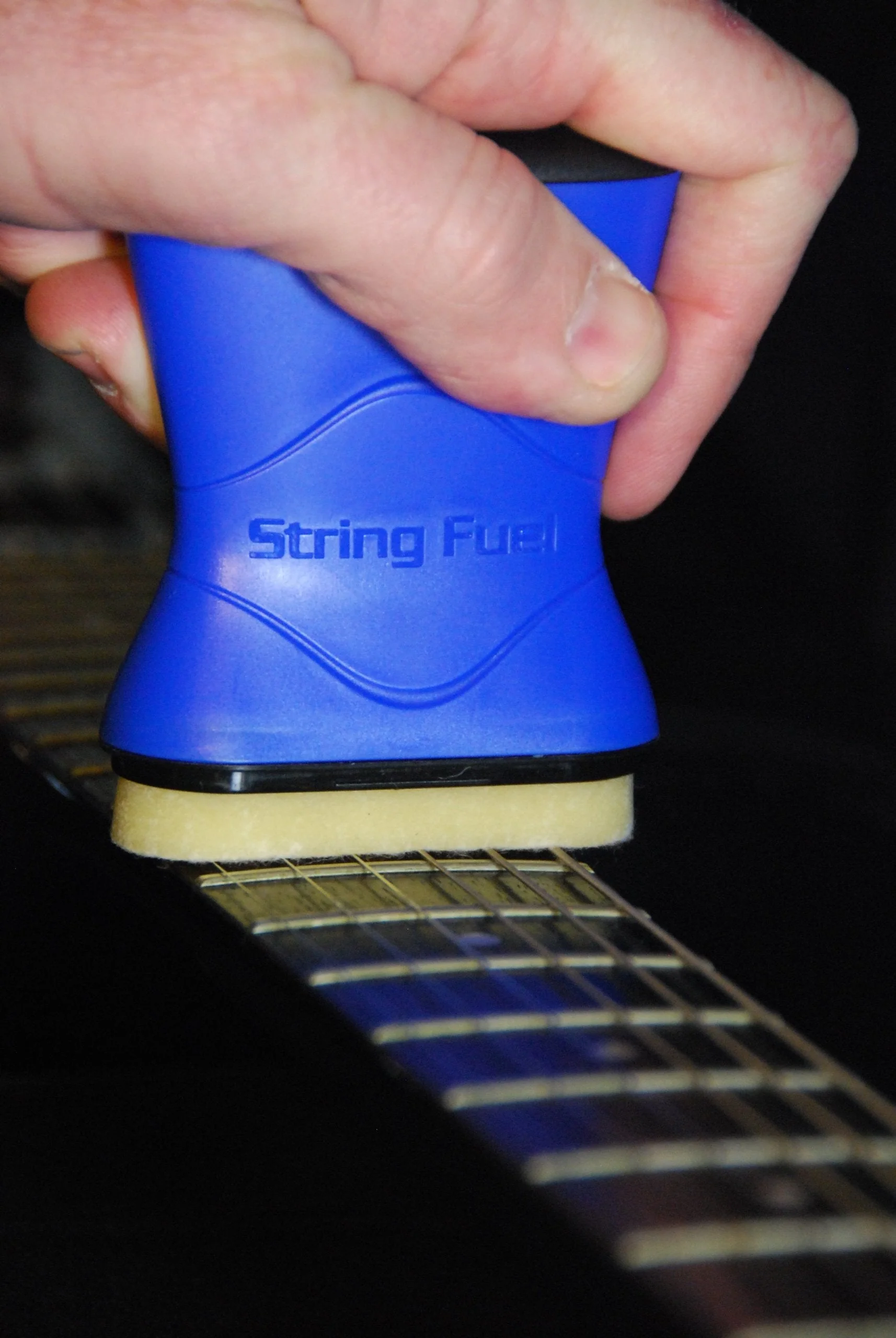 MusicNomad String Fuel Guitar String Cleaner/Lubricant Care Kit-3 Piece (MN145) MusicNomad - Image 6