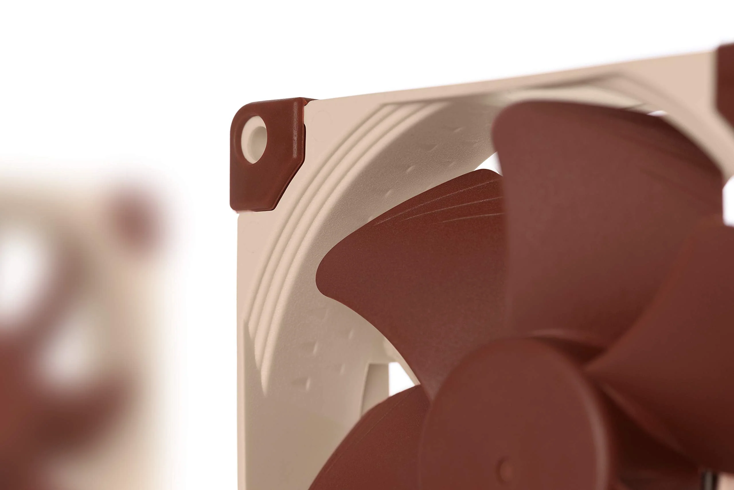 Noctua NF-A9 PWM, Premium Quiet Fan, 4-Pin (92mm, Brown) - Image 6