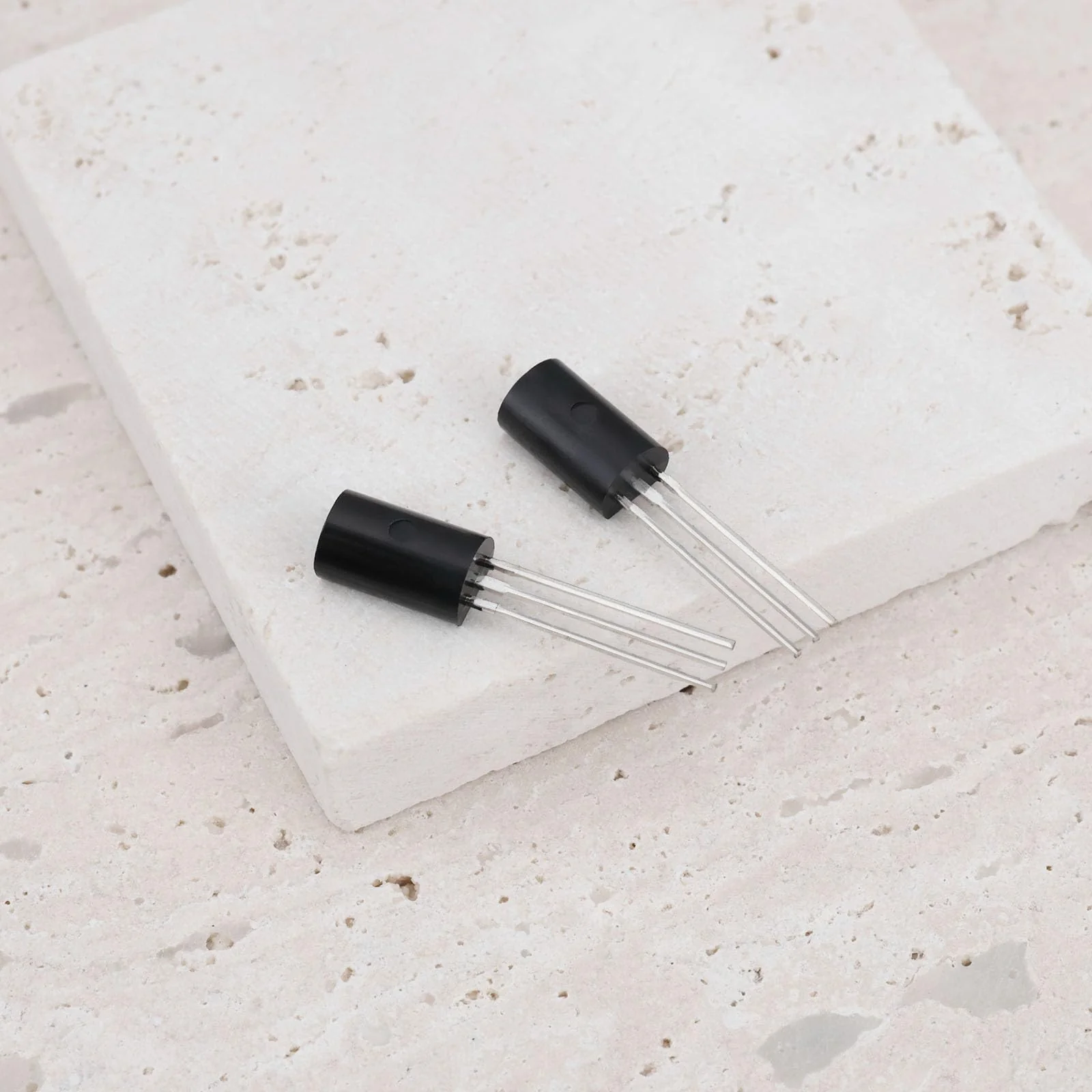OTOTEC 10 Pairs 3-Pin PNP Silicon Transistors Kit 2SB647AC 2SD667AC B647A D667A Replacement Electrical Components Transistors Black - Image 6