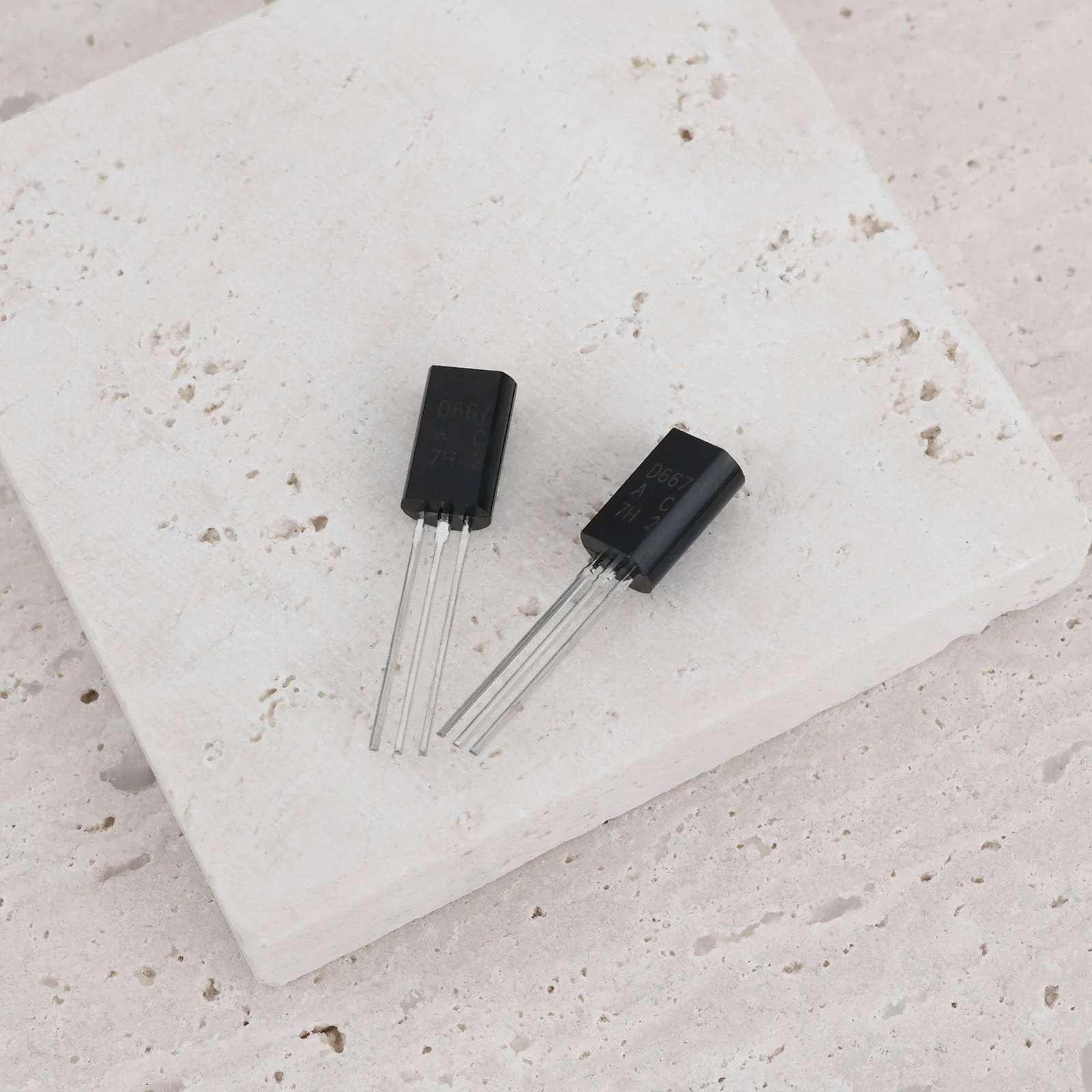 OTOTEC 10 Pairs 3-Pin PNP Silicon Transistors Kit 2SB647AC 2SD667AC B647A D667A Replacement Electrical Components Transistors Black - Image 7