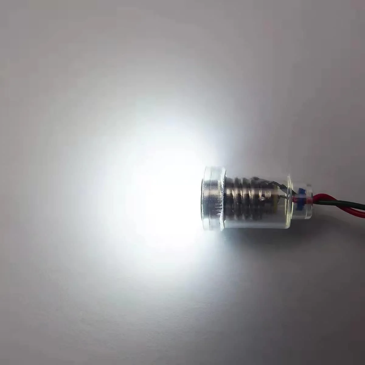 Pack of 10 AC E10 220 V LED Bulbs Replacement Bulbs 1 W 65 LM Miniature Screw Bulbs (220 V Cool White) 220 V Cool White - Image 3