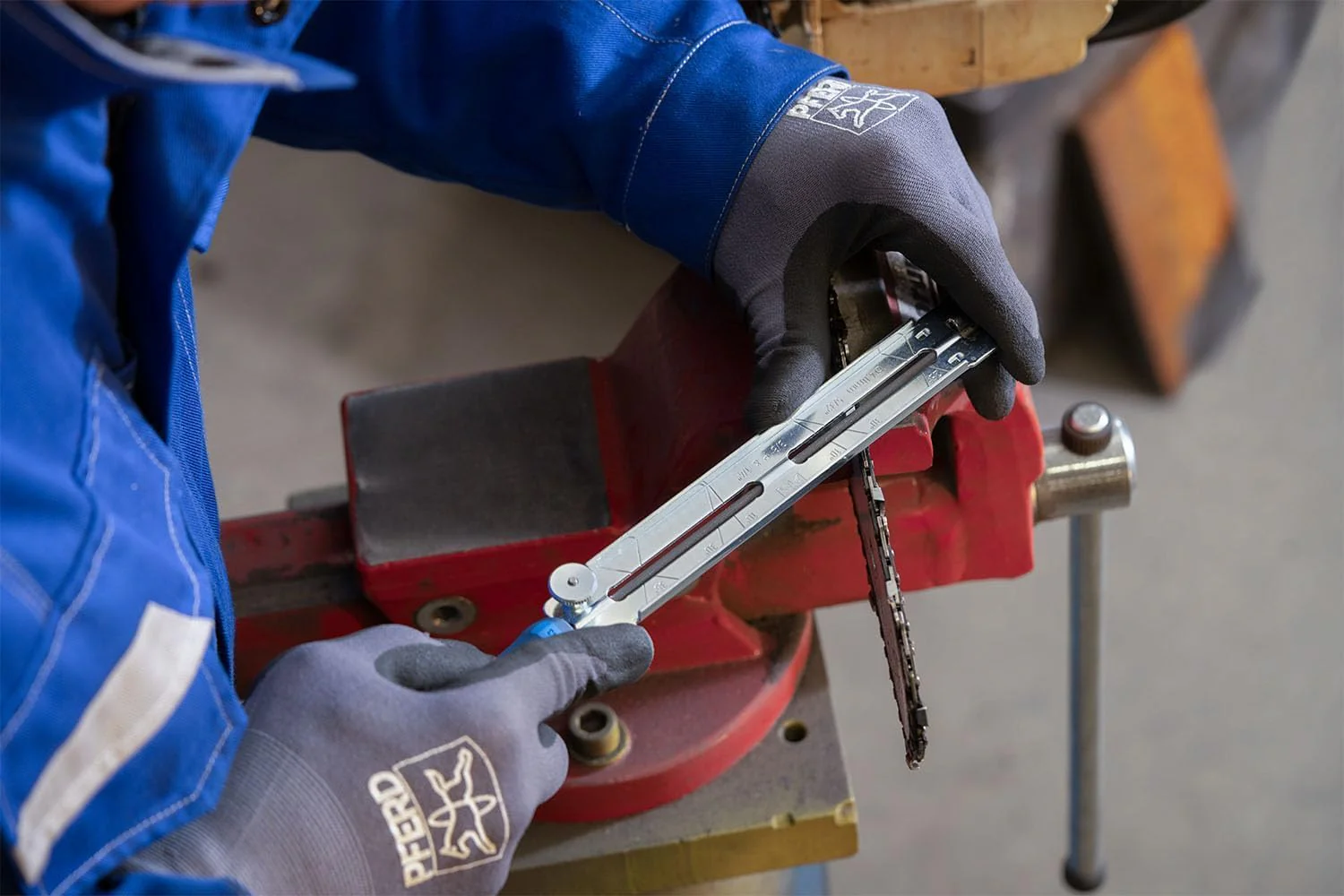 PFERD Sharpening Files Set CS-SLS- 5.16 in Roll Bag | Diameter 5.16 mm | 13/64 Inch for Chain Pitch 3/8 Inch | For Comfortable and Power-saving Sharpening of Saw Chains - Part 18077 CHAIN SHARP SET 13/64" - Image 2