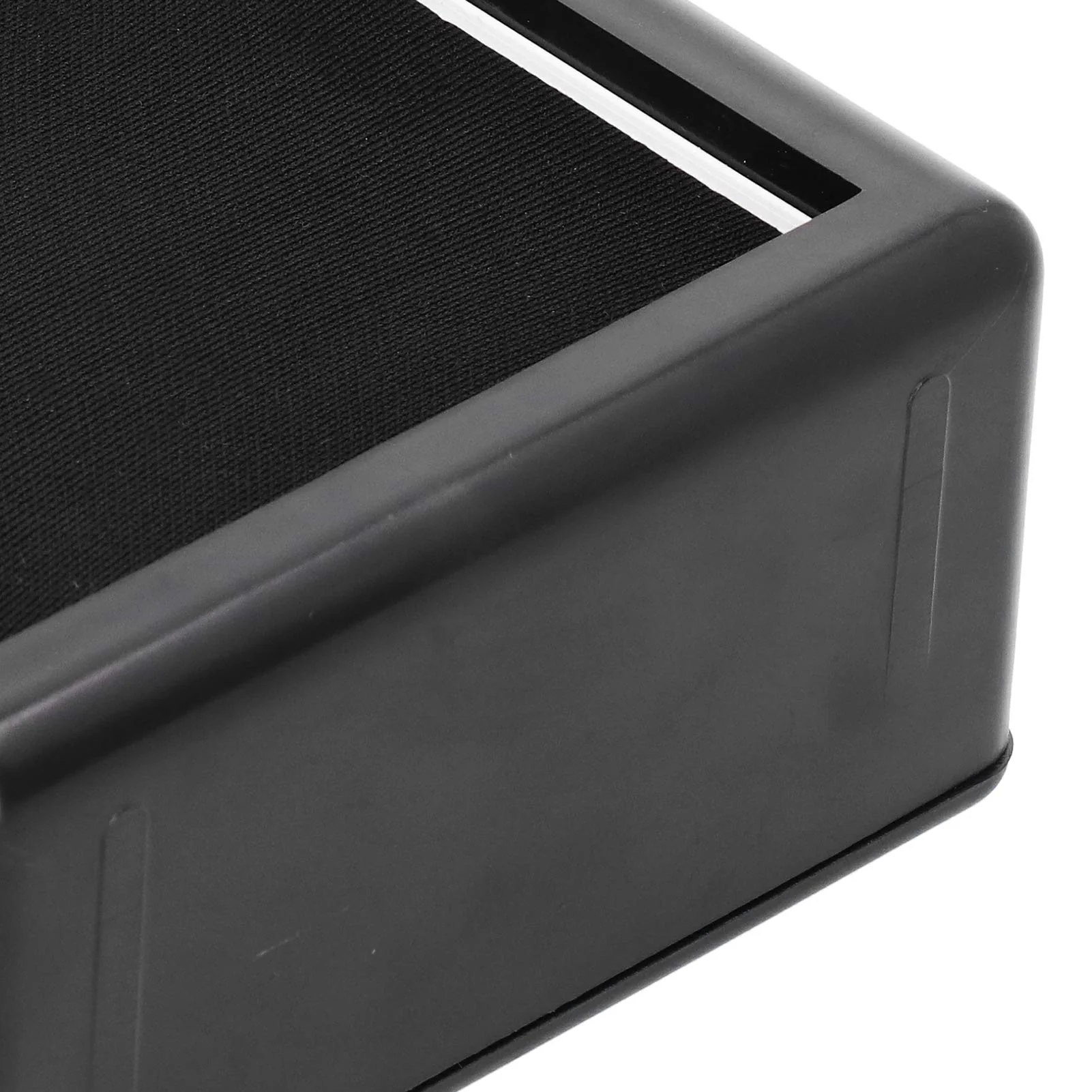 PG-3 Portable Bass Speaker, Mini Guitar Amplifier, 3W for Electric Guitar & Bass - Image 9