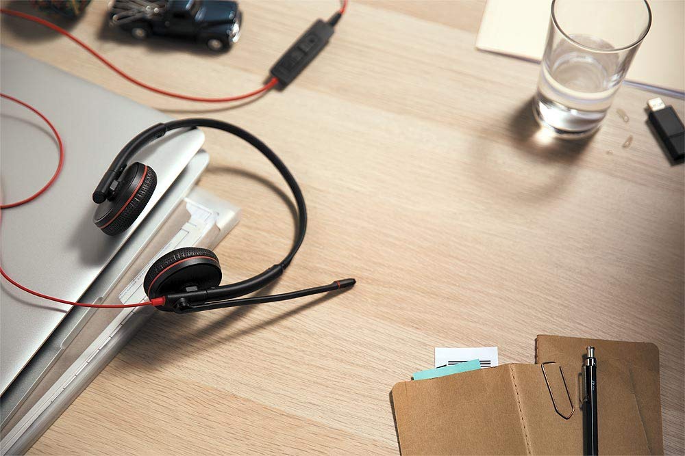 Plantronics - Blackwire 3220 - Wired Dual-Ear (Stereo) Headset with Boom Mic - USB-A to connect to your PC and/or Mac 1 Count (Pack of 1) 2018 Version (USB-A Only) - Image 2