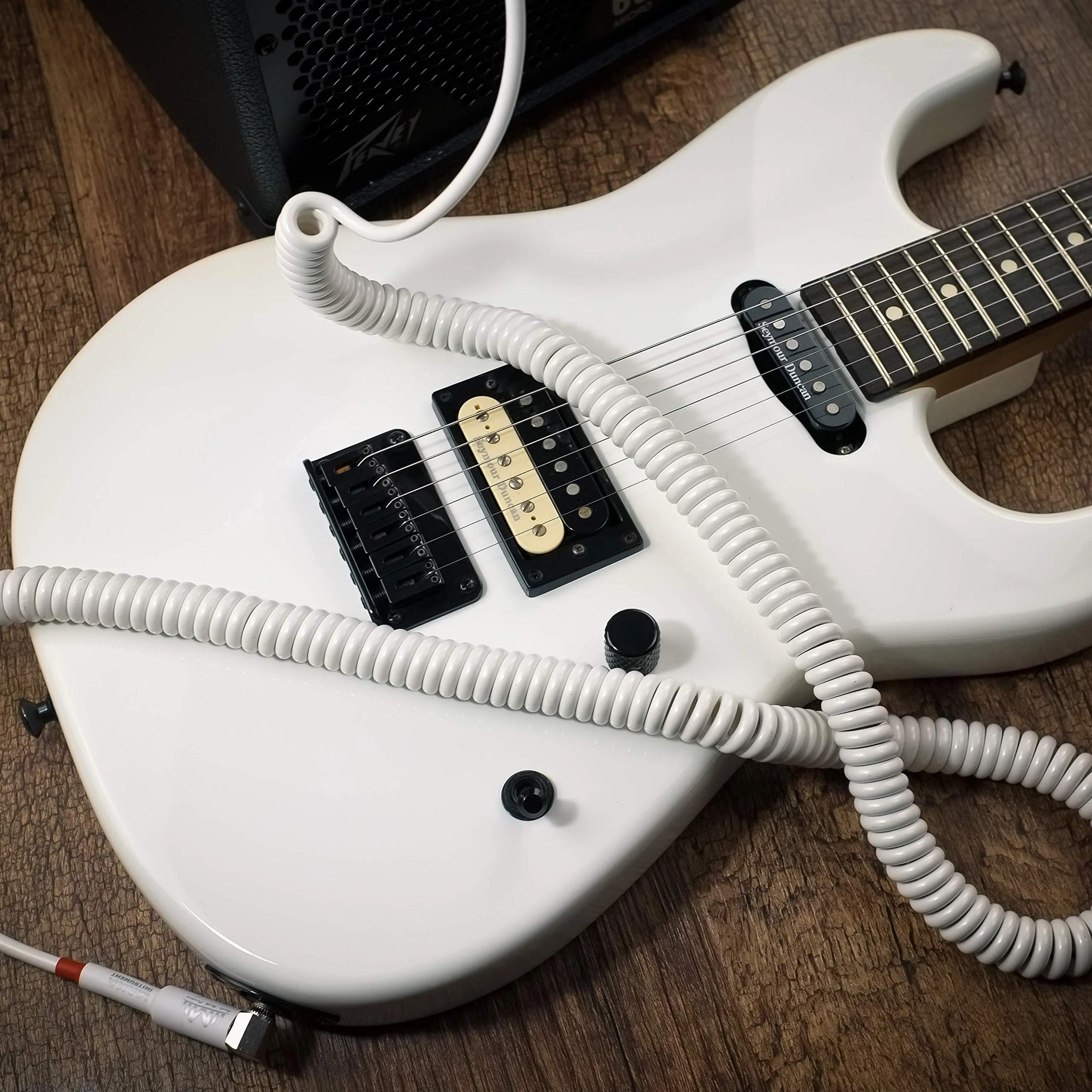 Premium Guitar Coil Cable 30 Feet, Instrument Coiled Curly Cord for Guitar Bass, 1/4 inch Right Angle to Straight, White 30' (White) - Image 5