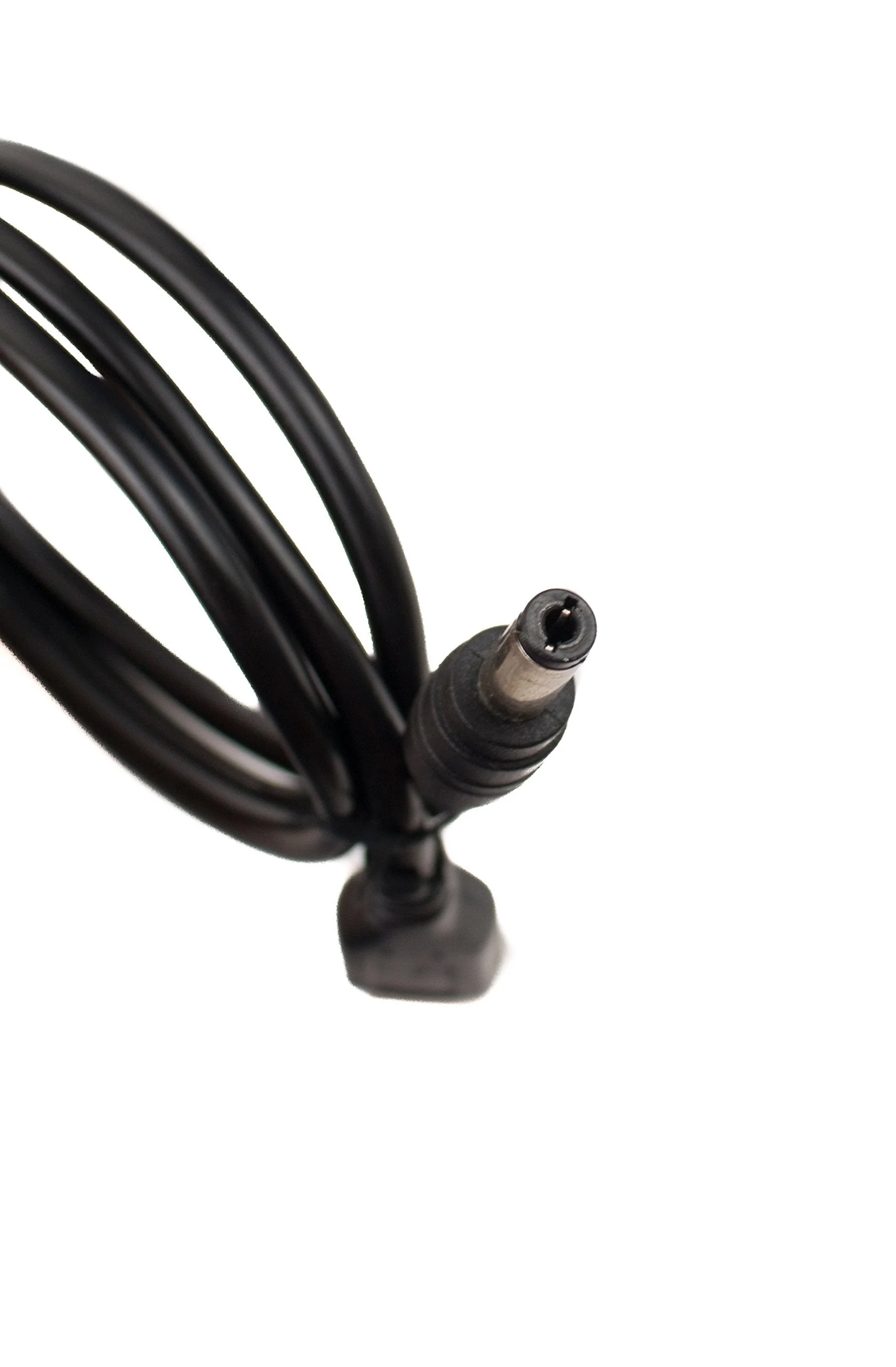 ProMark P-70 Warrior VR Virtual Reality USB Charging Cable. - Image 2