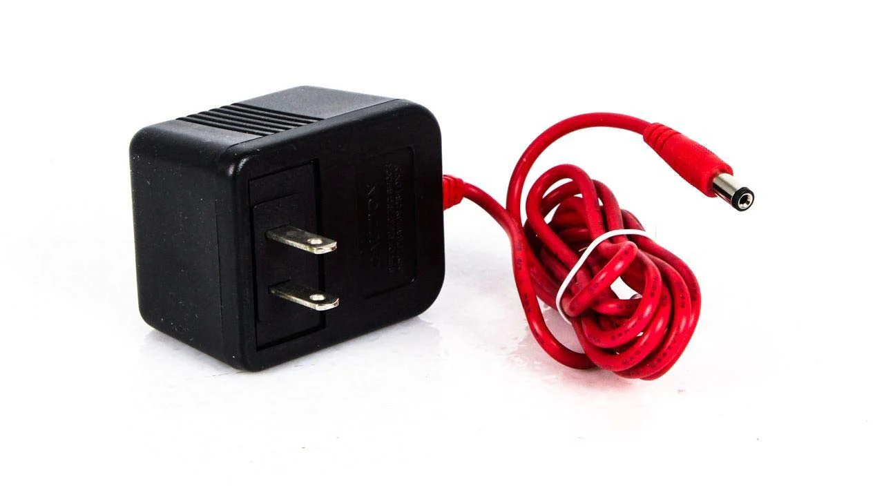 Radial Engineering R15DC-US 15V Power Supply - Image 3