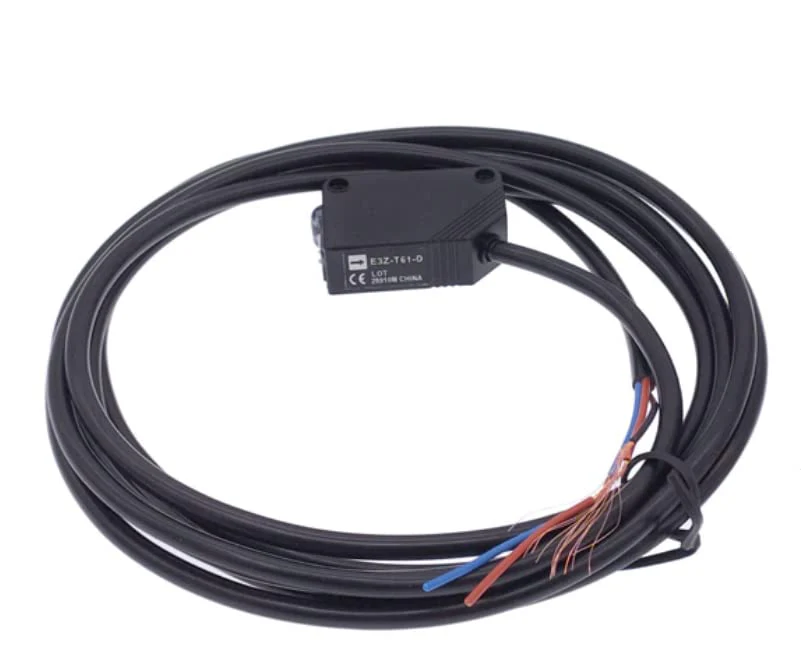 Reflector Photoelectric Sensor 12 to 24 Volt DC Output PNP Reflection Photoelectric Sensor with Mirror IR Photoelectric Sensor up to 2 Metres NC/NO (Reflector Light Barrier - 2 Metres - PNP - E3Z-R81) Reflector light barrier, 2 metres, PNP, E3Z-R81 - Image 5