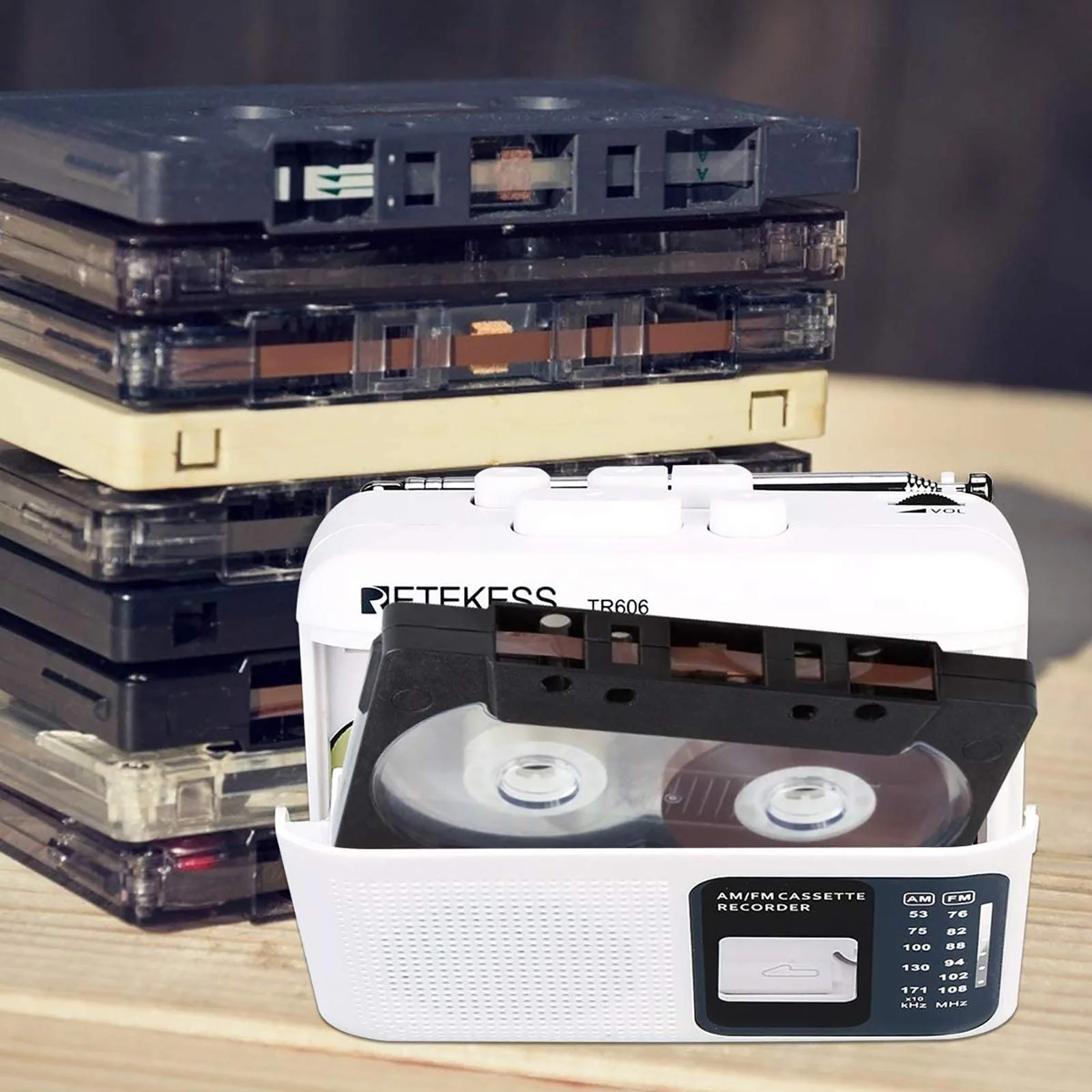 Retekess TR606 Portable Cassette Players Recorders, AM FM Radio Tape Player, Powered by DC or AA Battery with Recorder and AUX Input (White) - Image 8
