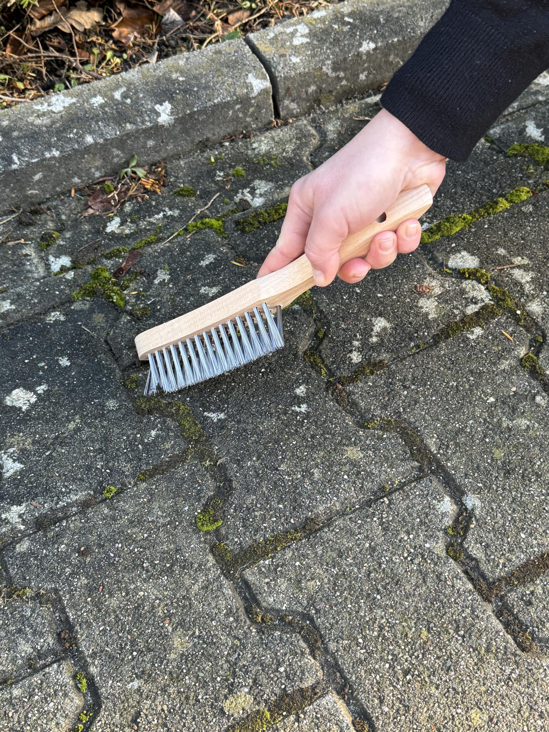ROTHENBERGER Industrial Scratching Brush Weed Wire Brush Grill Brush Metal Brush Fillet Brush Hand Wire Brush 3 Rows 28 cm Long with Wooden Handle Weed brush - Image 3