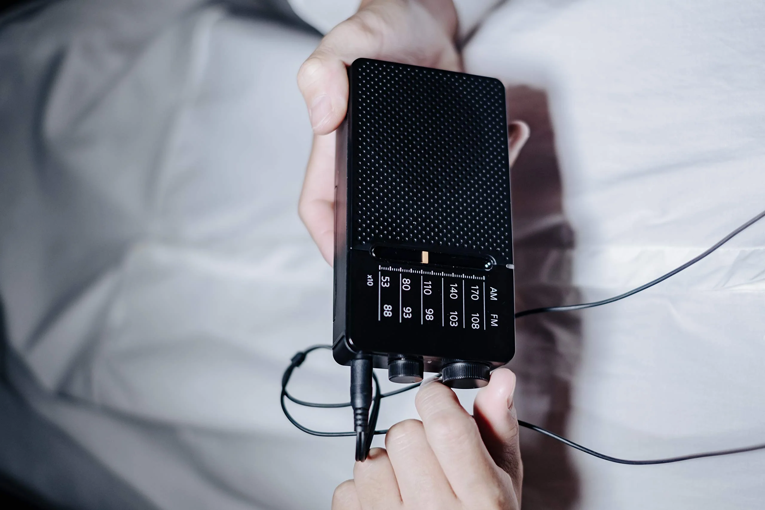 SANGEAN SR-36 AM/FM Pocket Radio (Black) - Image 2