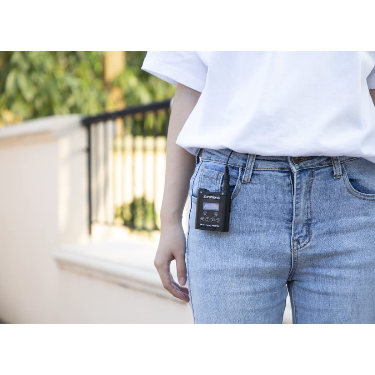 Saramonic SR-R1 Ultra-Compact Belt Pack Stereo Recorder with 3.5mm Microphone or Line-Level Input, Headphone Out, and Includes DK3A Premium Lavalier and Padded Pouch, Black - Image 3