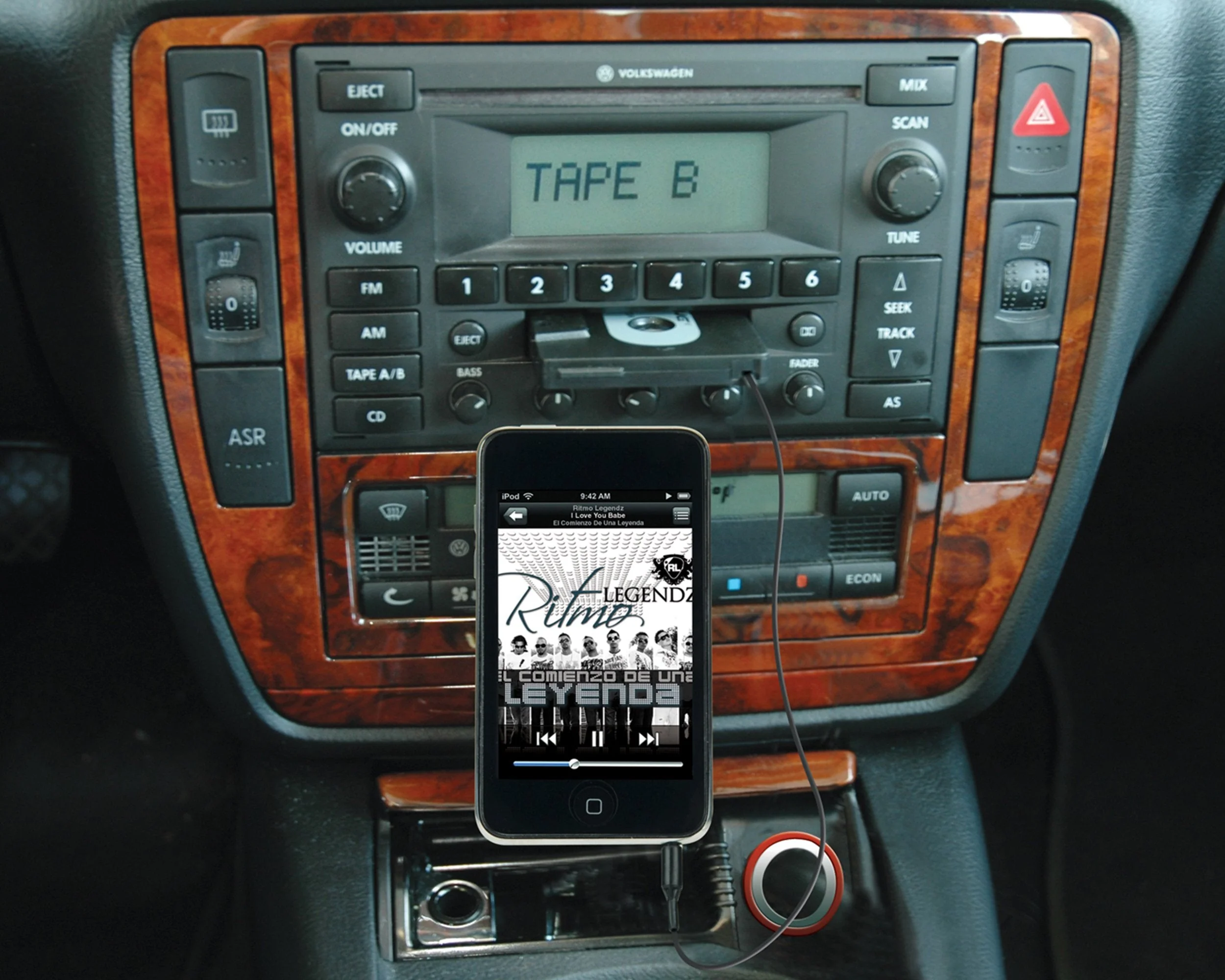 Scosche PCA2 Universal Cassette Adapter for iPod and MP3 players Standard Packaging - Image 2