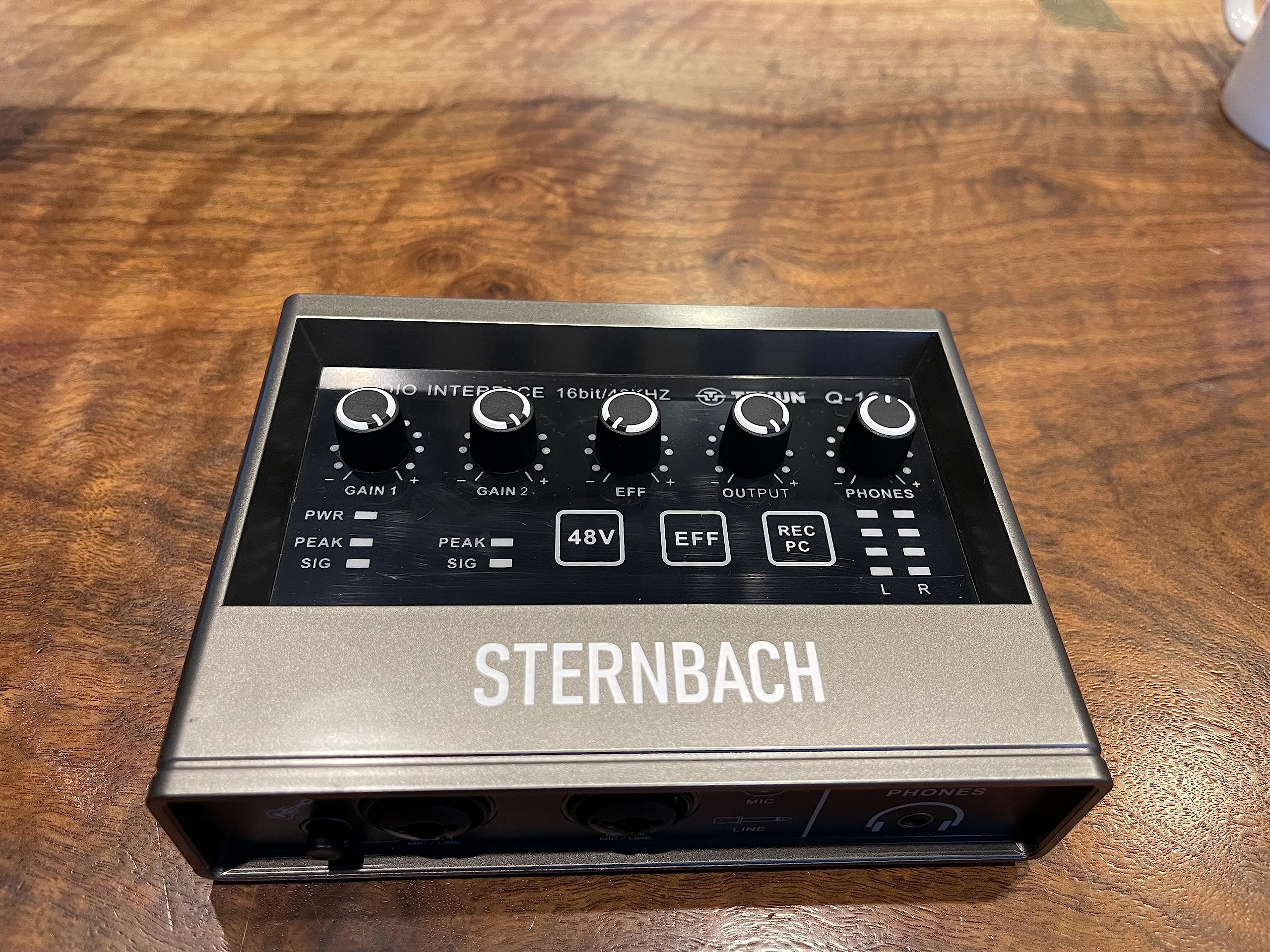 STERNBACH Professional 2 Channel Audio Interface USB-C Recording Sound Card Built-in Monitor Jack, 48V Phantom Power For Studio Recording, Live Sessions & Podcasts - Image 5