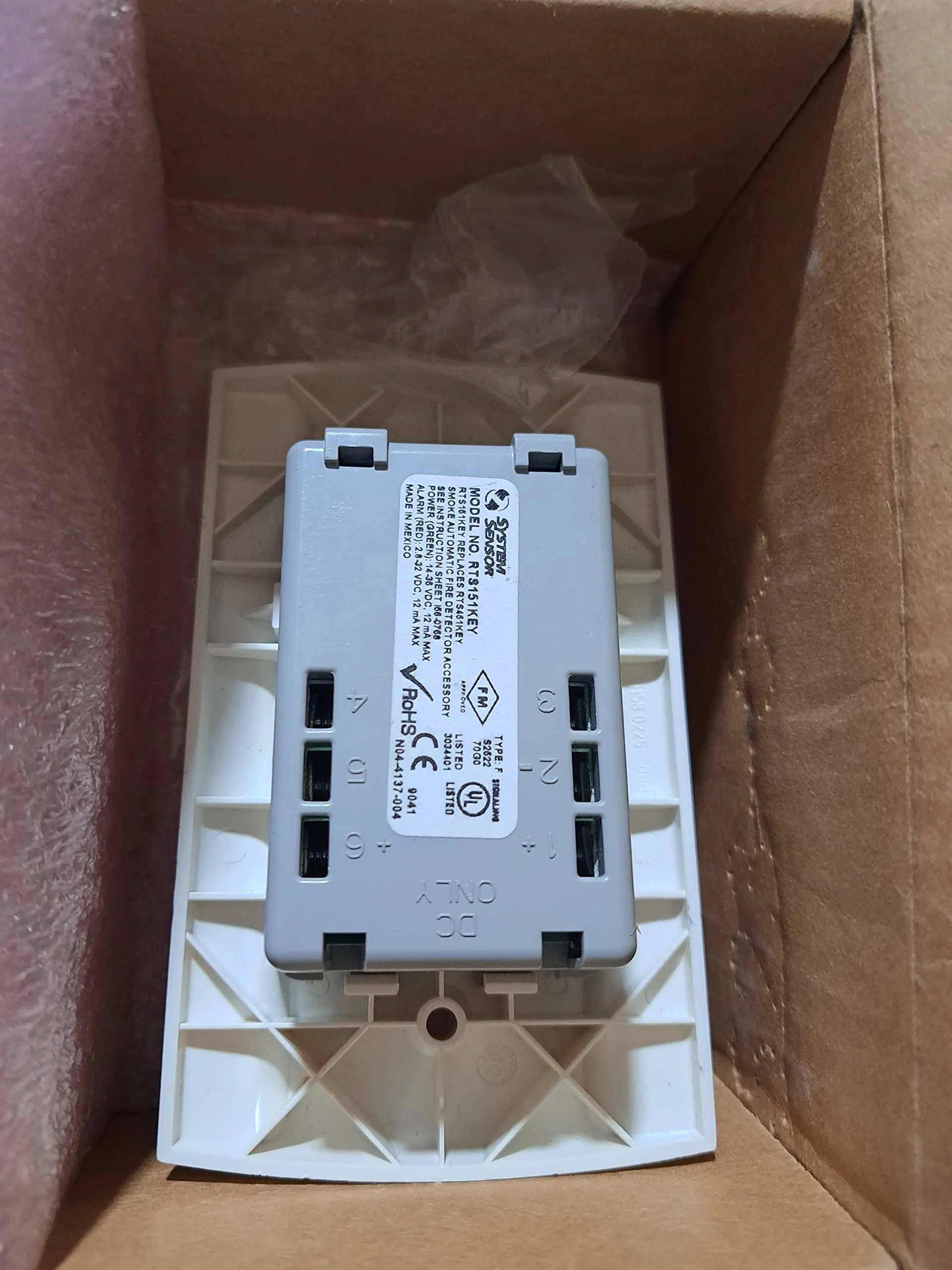 System Sensor RTS151KEY Remote Test and Reset Station with Key for Duct Smoke Detector - Image 2