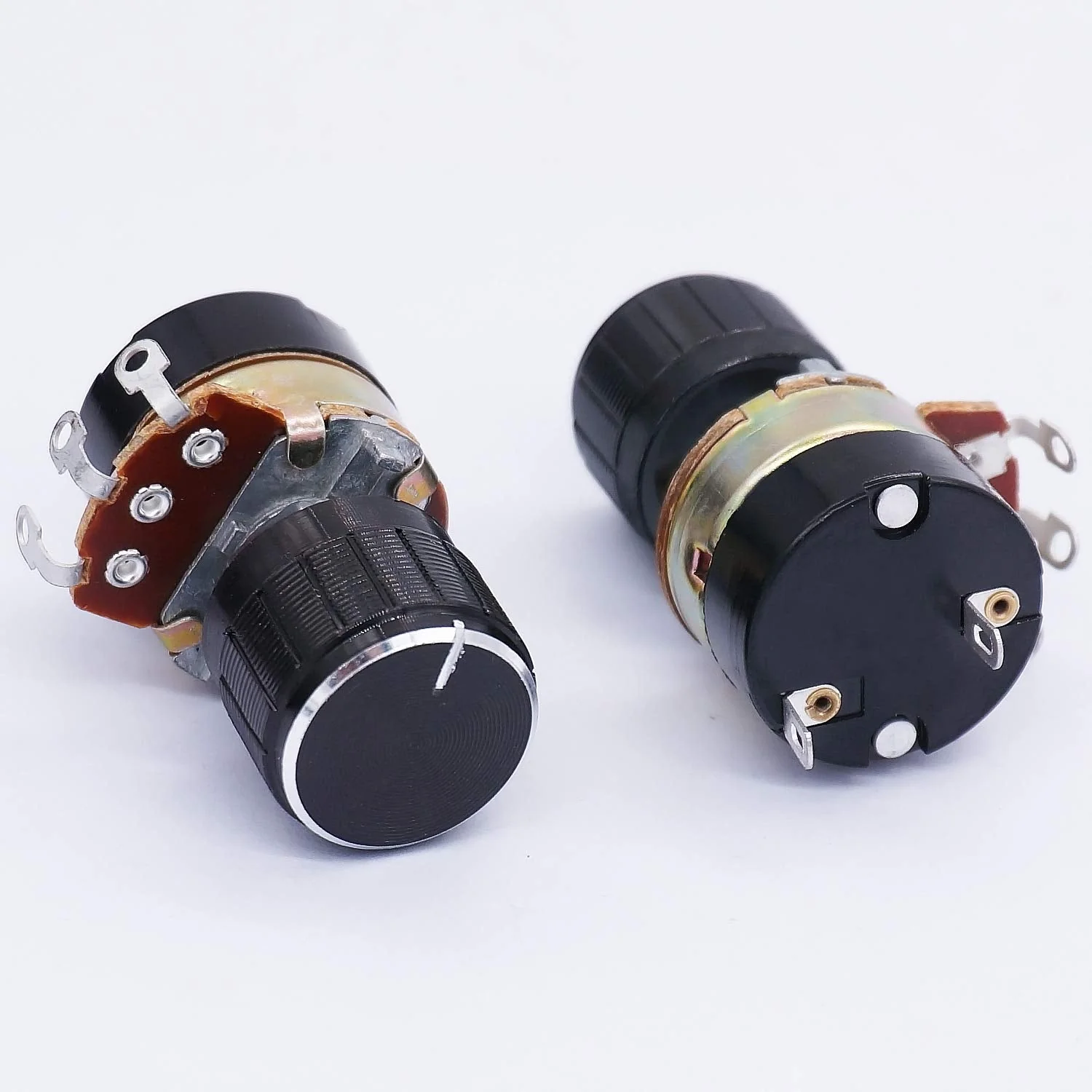Taiss WH138 2 Pieces 10K Ohm Potentiometer Single Linear Cone Dimmer with Switch + 2 Pieces Black Aluminium Alloy Knob - Image 4