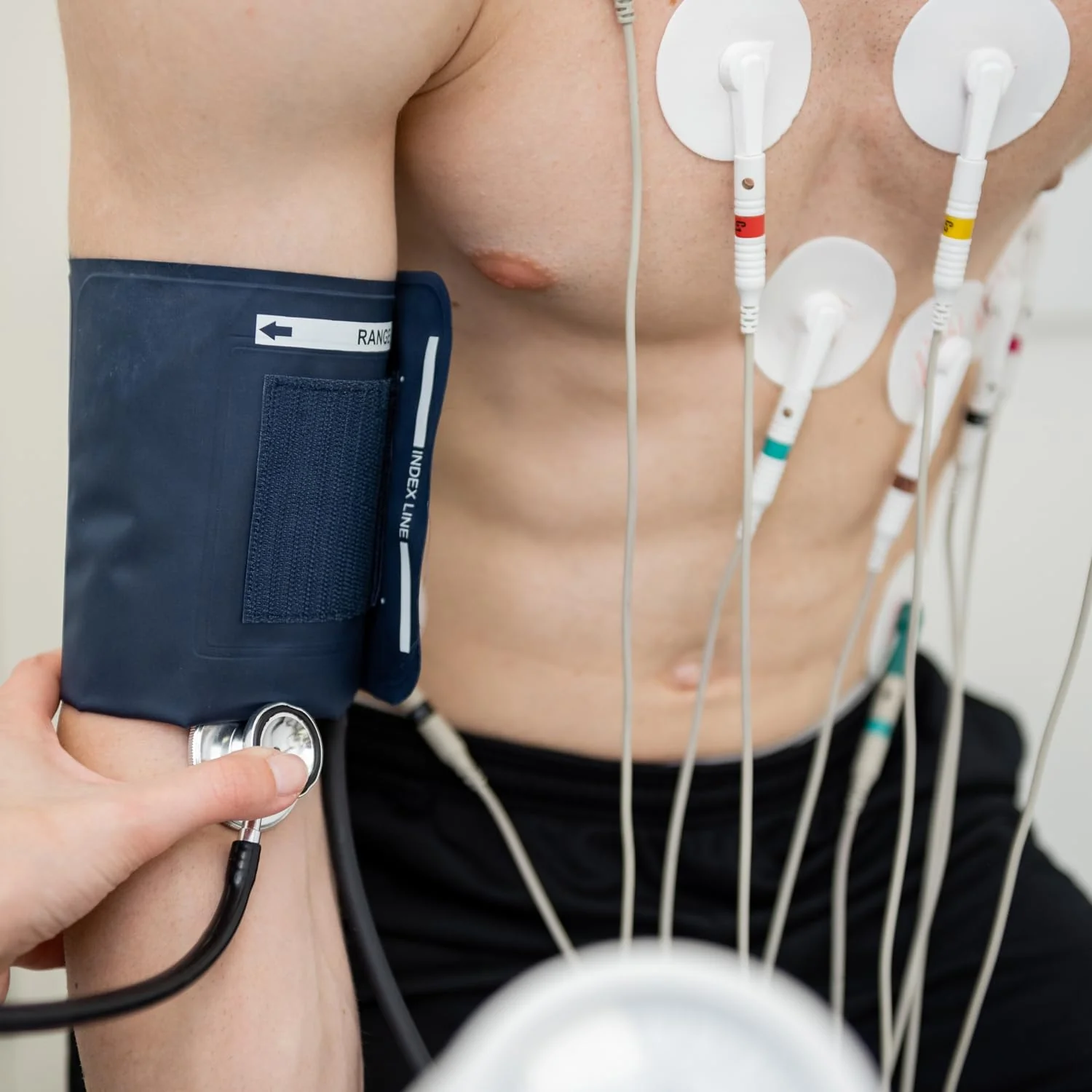 Tiga-Med ECG Electrodes with Wet Gel / Liquid Gel 48 mm Pack of 120 Disposable Electrodes - Image 5