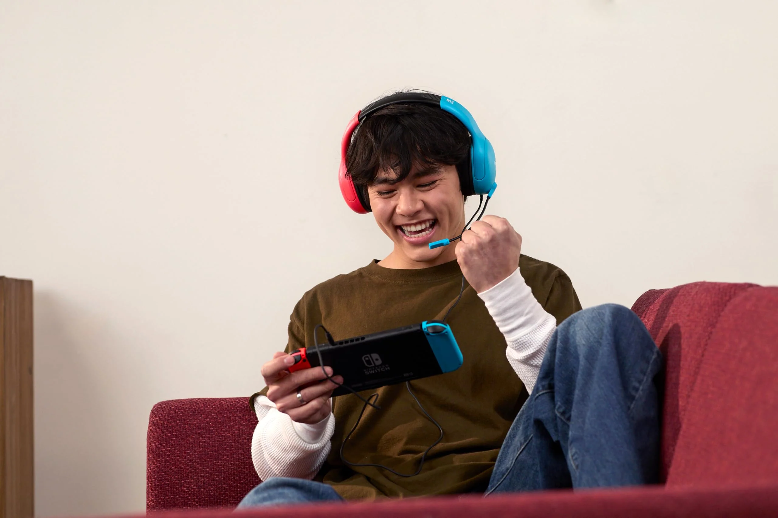 Turtle Beach Airlite Fit Wired Gaming Headset: Officially Licensed for Nintendo Switch, Nintendo Switch 2/Lite/OLED Model - Flip-to-Mute Mic, Over-Ear Comfort Cushions, 40mm Speakers - Neon Blue & Red - Image 8
