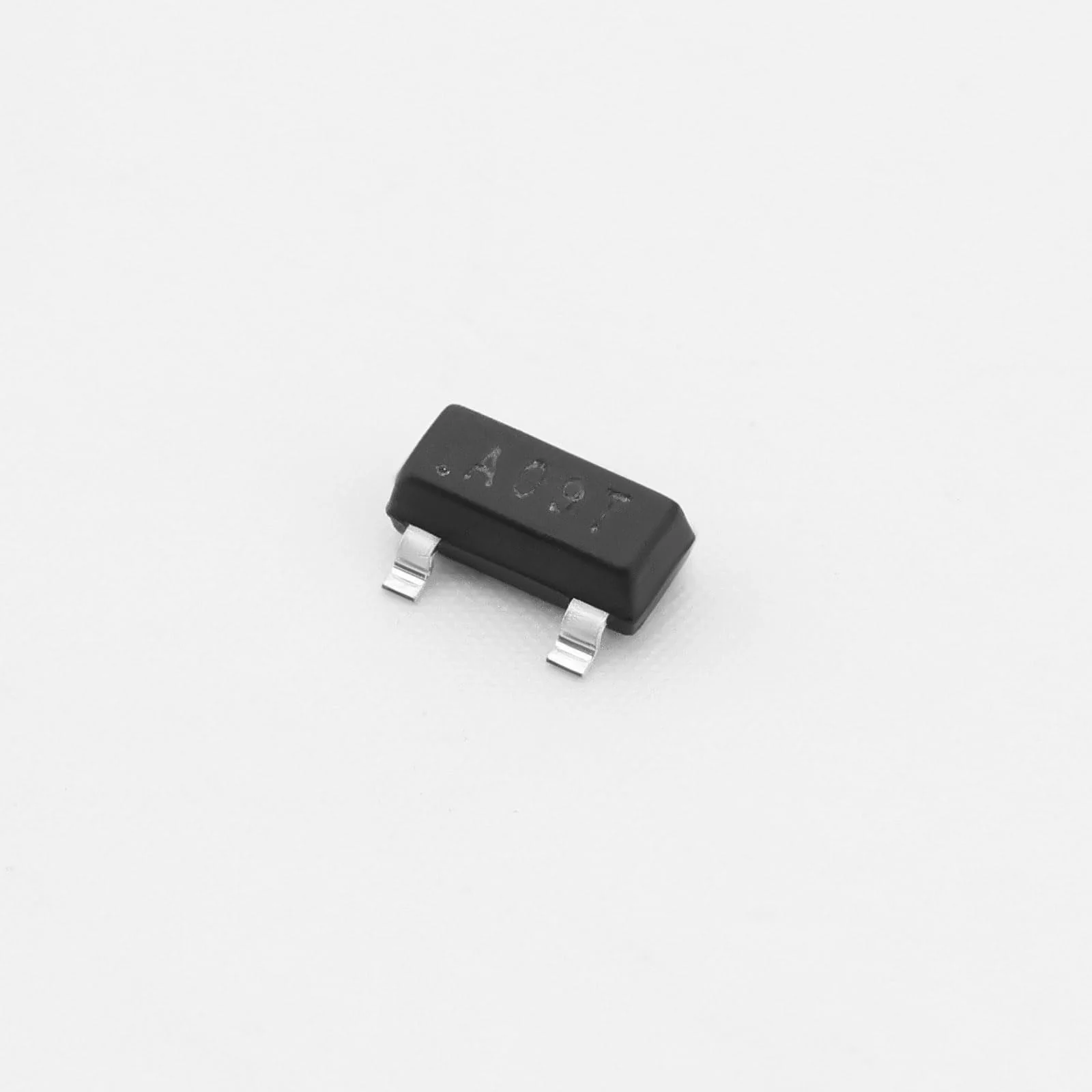 VGOL Pack of 50 AO3400 A09T 5.7A 30V N-Channel P-Channel Enrichment Mode Field Effect Transistor Compatible with MOSFET SMD Transistor AO3400 SOT-23 - Image 5