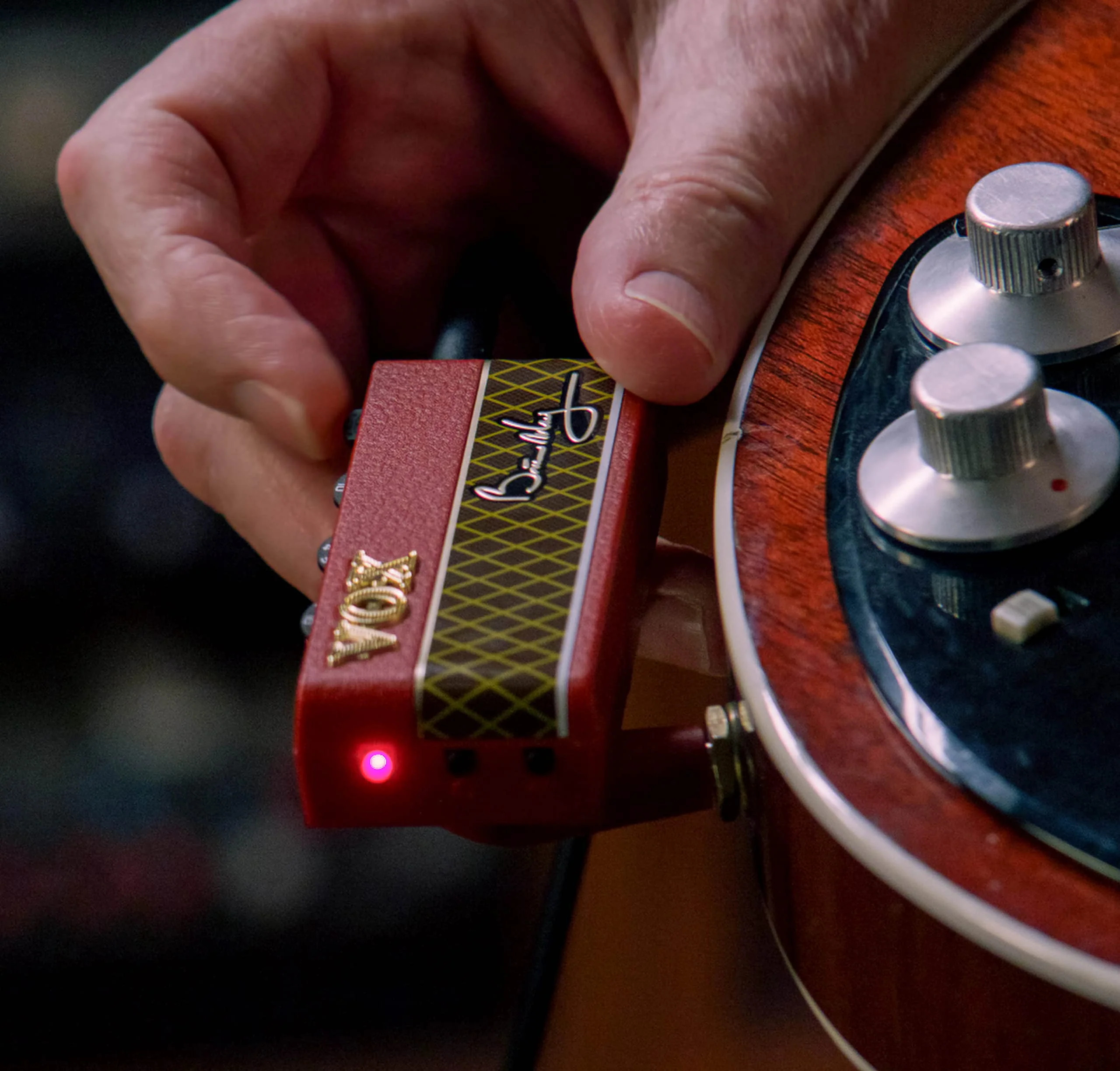Vox amPlug Brian May Headphone Guitar Amplifier w/ Treble Booster, Stereo Tap-tempo Delay, Chorus, Phase, and Rhythms [v3] Brian May - Image 3