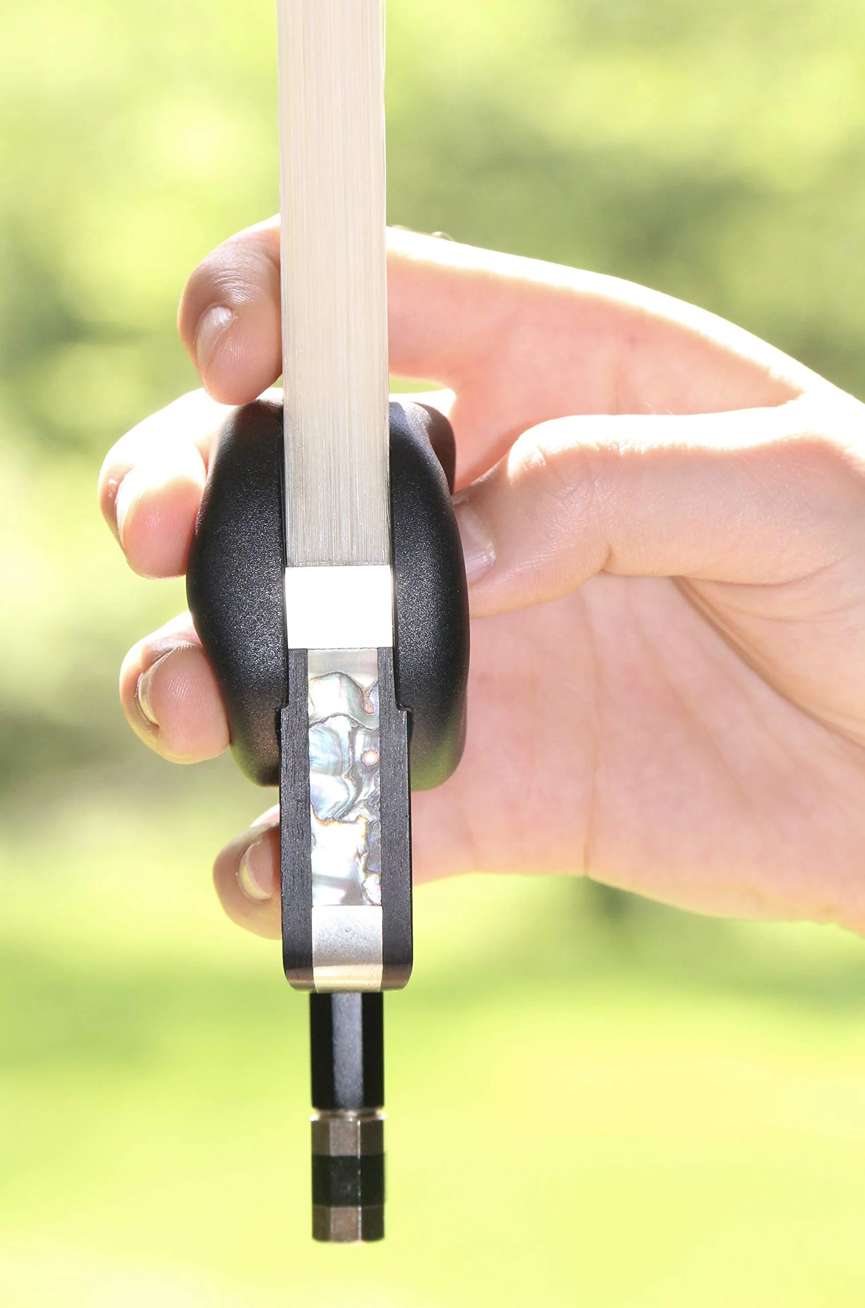 WADA Cello Bow Grip Aid: A Correct Bow Hand without Strain. A Second to Attach to the Bow and Remove. You can Concentrate on your Sound and Music with a Relaxed Hand and Arm from the Beginning. - Image 2