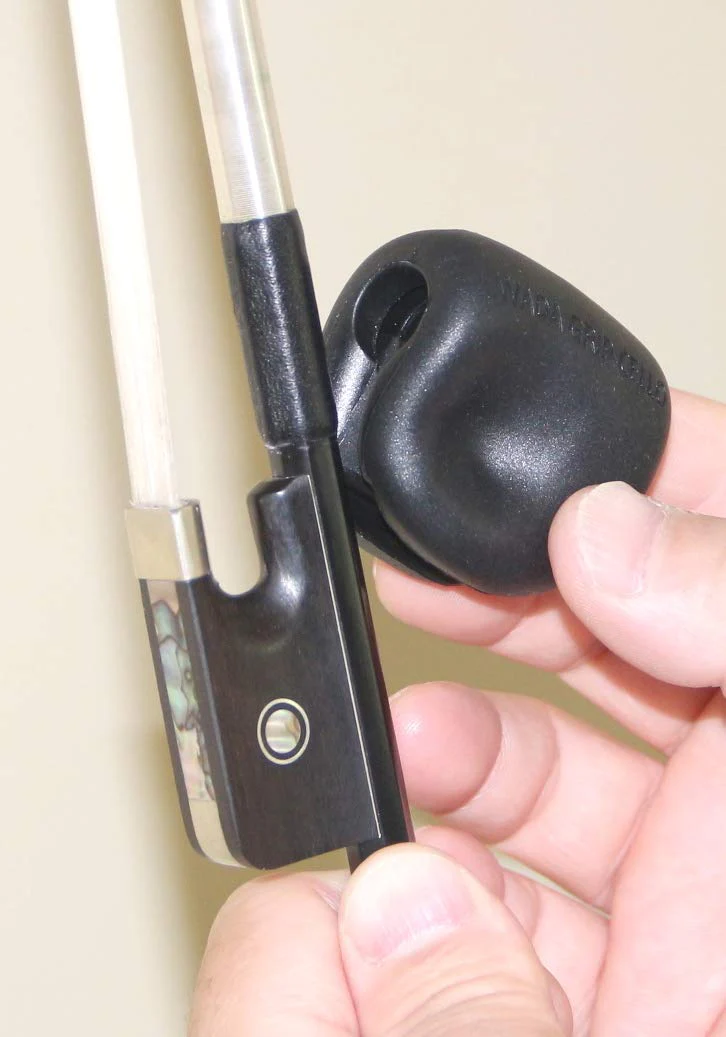WADA Cello Bow Grip Aid: A Correct Bow Hand without Strain. A Second to Attach to the Bow and Remove. You can Concentrate on your Sound and Music with a Relaxed Hand and Arm from the Beginning. - Image 5