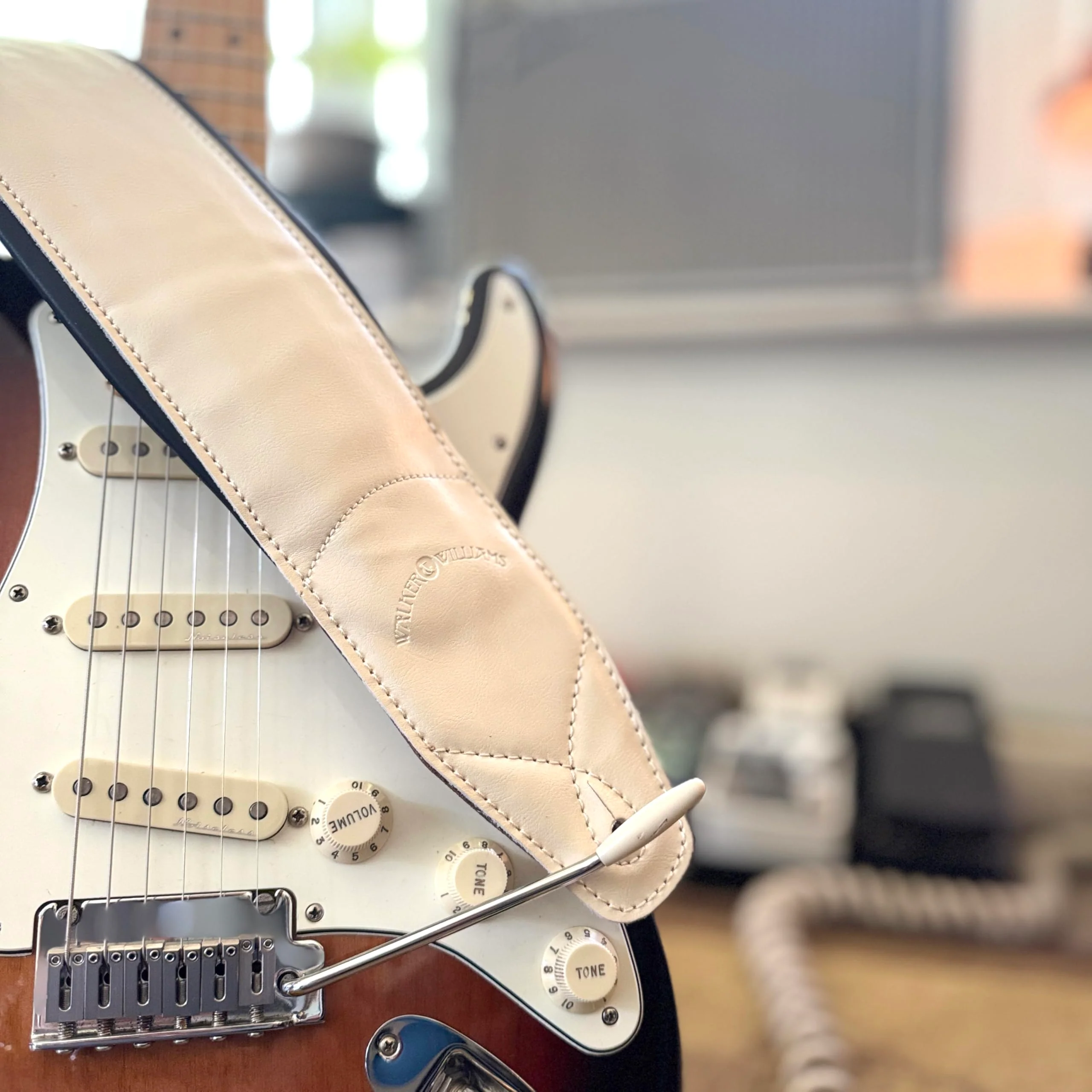 Walker & Williams B4B-WHT Aged White Semi Gloss 4" Wide Double Padded Premium Heirloom Grain Leather Guitar And Bass Strap For Acoustic, Electric, And Bass Guitars - Image 5