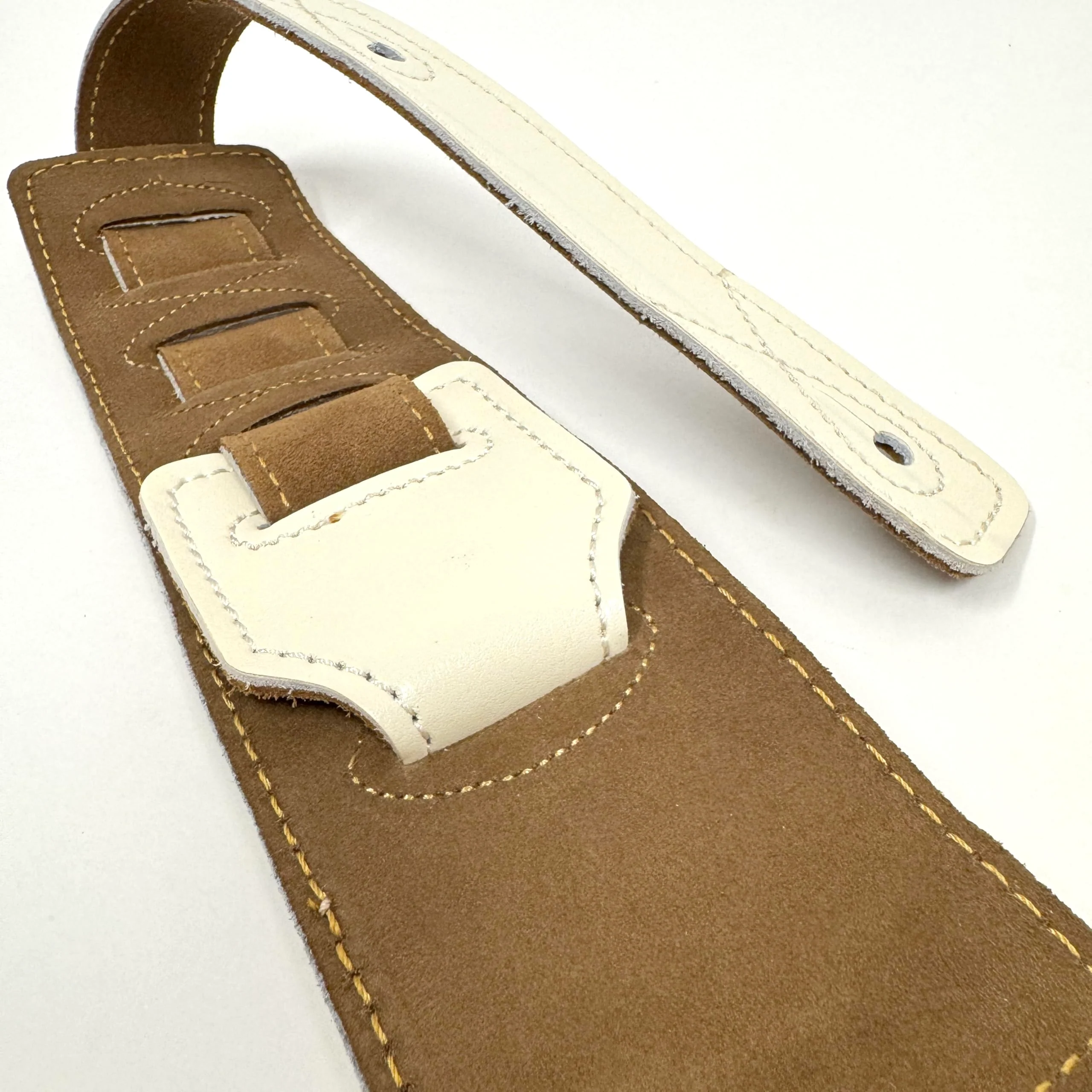 Walker & Williams B4B-WHT Aged White Semi Gloss 4" Wide Double Padded Premium Heirloom Grain Leather Guitar And Bass Strap For Acoustic, Electric, And Bass Guitars - Image 7