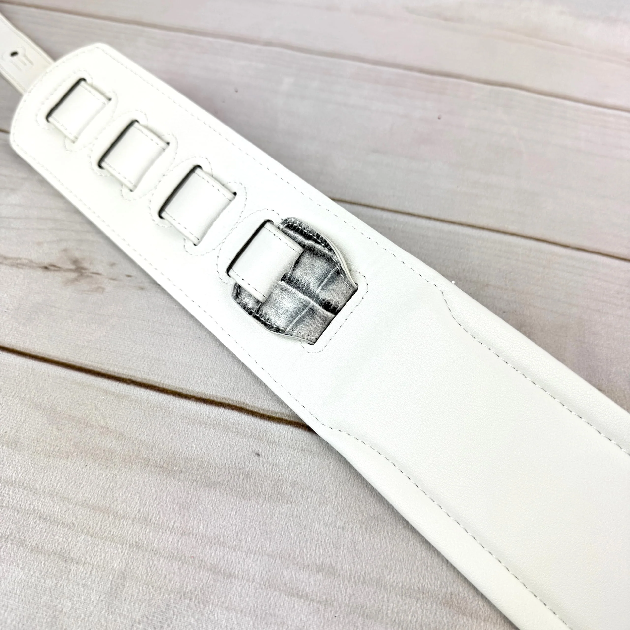 Walker & Williams F-23 Black Water Alligator Strap 3" Wide With Arctic White Padded Glove Leather Back For Acoustic, Electric, And Bass Guitars - Image 9