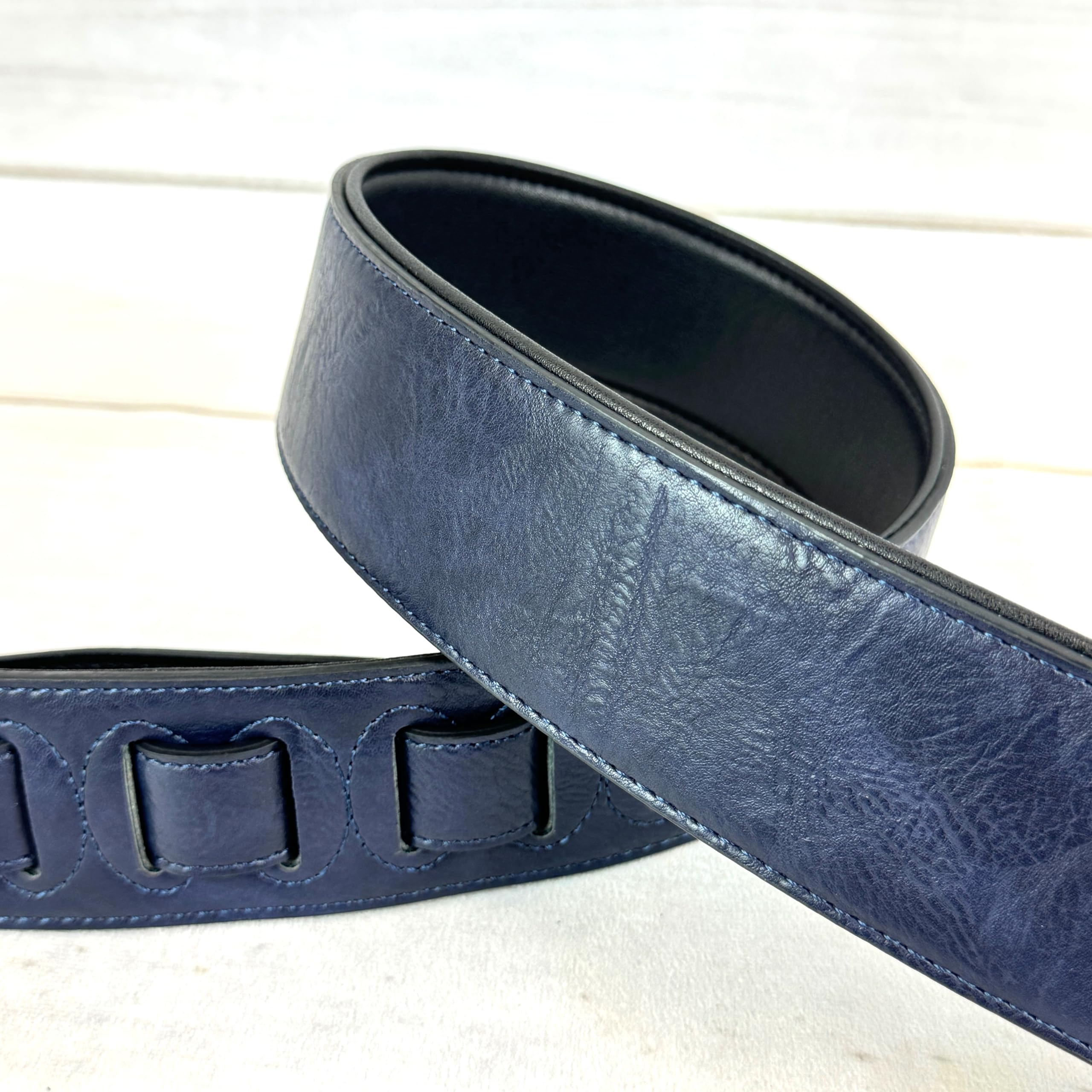 Walker & Williams G-52 Navy Blue Handmade Soft Natural Finish Guitar Strap with Padded Glove Leather Back, And Squared Nose For Acoustic, Electric, And Bass Guitars - Image 6