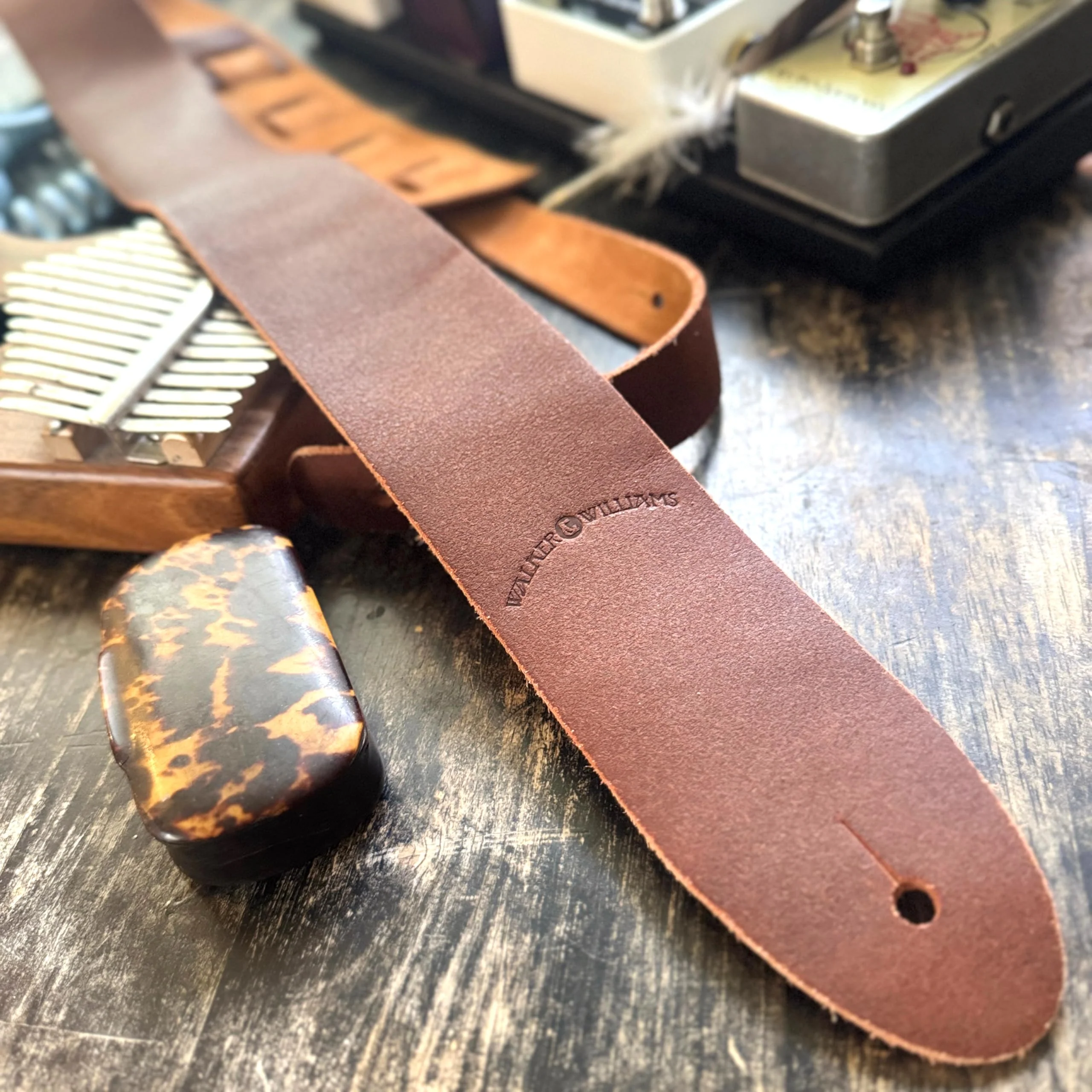 Walker & Williams STR-07 Distressed Brown “Bomber Jacket” Finish Italian Leather Guitar Strap For Acoustic, Electric, And Bass Guitars - Image 2