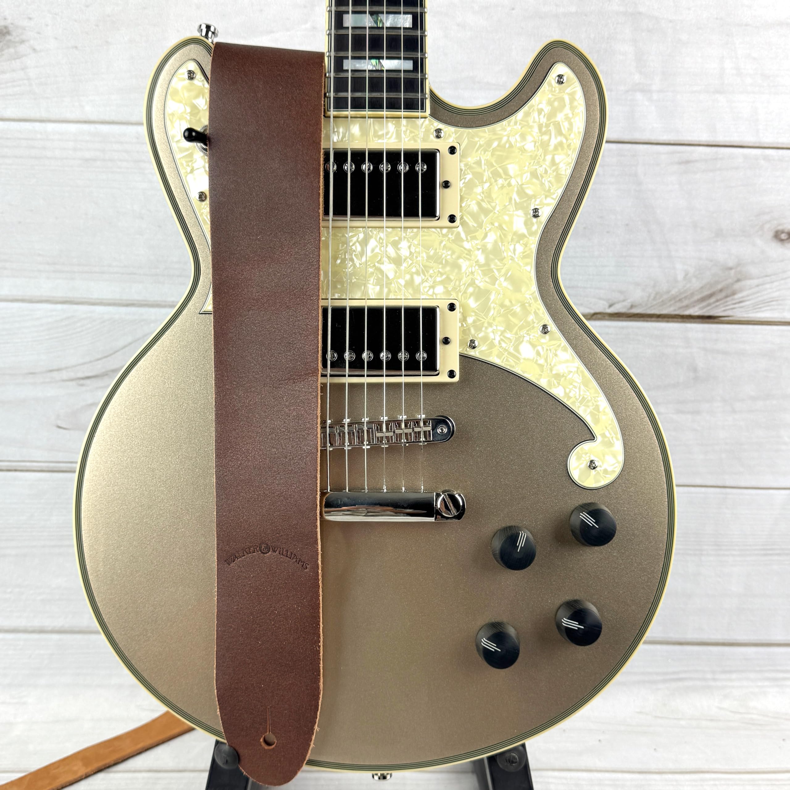 Walker & Williams STR-07 Distressed Brown “Bomber Jacket” Finish Italian Leather Guitar Strap For Acoustic, Electric, And Bass Guitars - Image 3