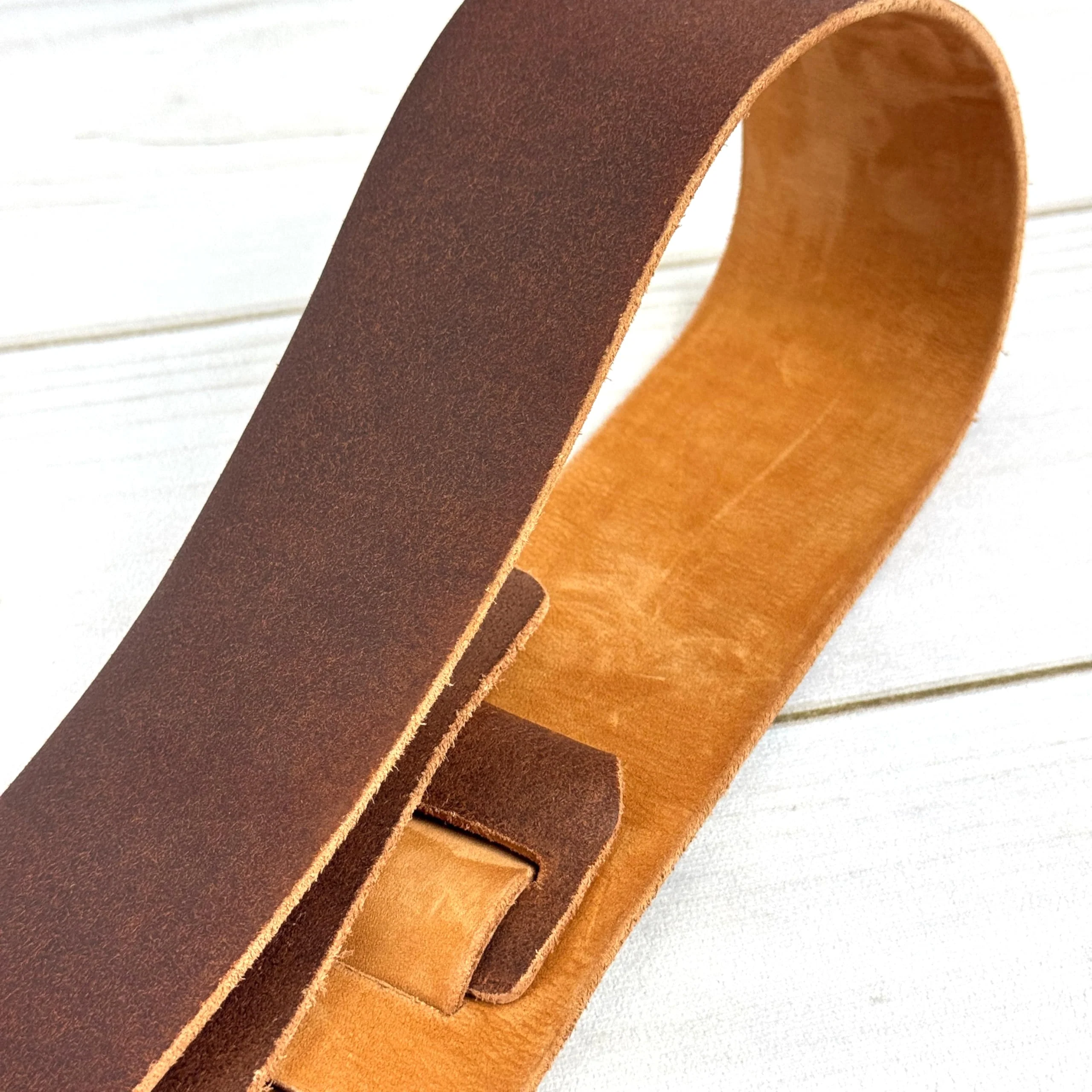 Walker & Williams STR-07 Distressed Brown “Bomber Jacket” Finish Italian Leather Guitar Strap For Acoustic, Electric, And Bass Guitars - Image 5