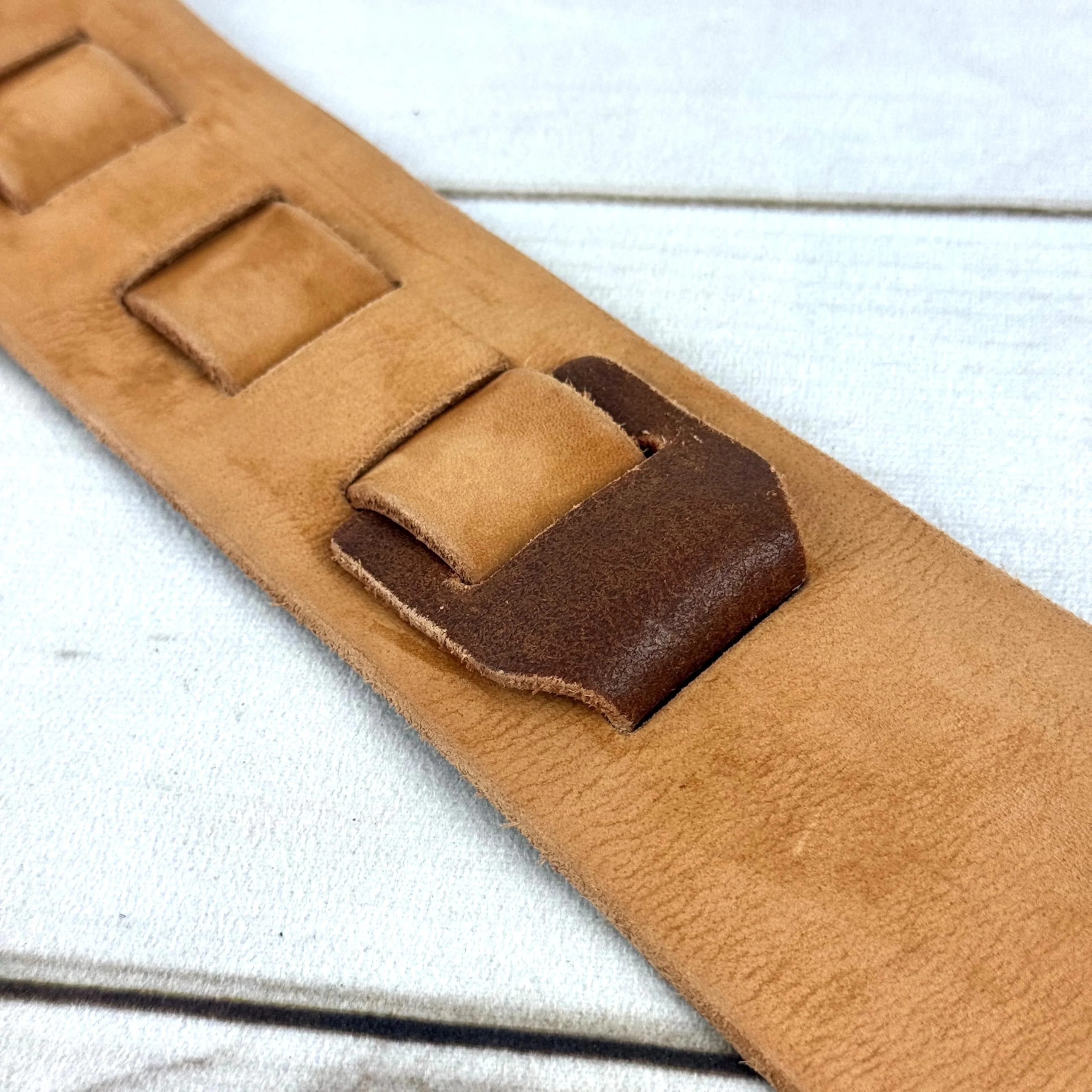 Walker & Williams STR-07 Distressed Brown “Bomber Jacket” Finish Italian Leather Guitar Strap For Acoustic, Electric, And Bass Guitars - Image 8