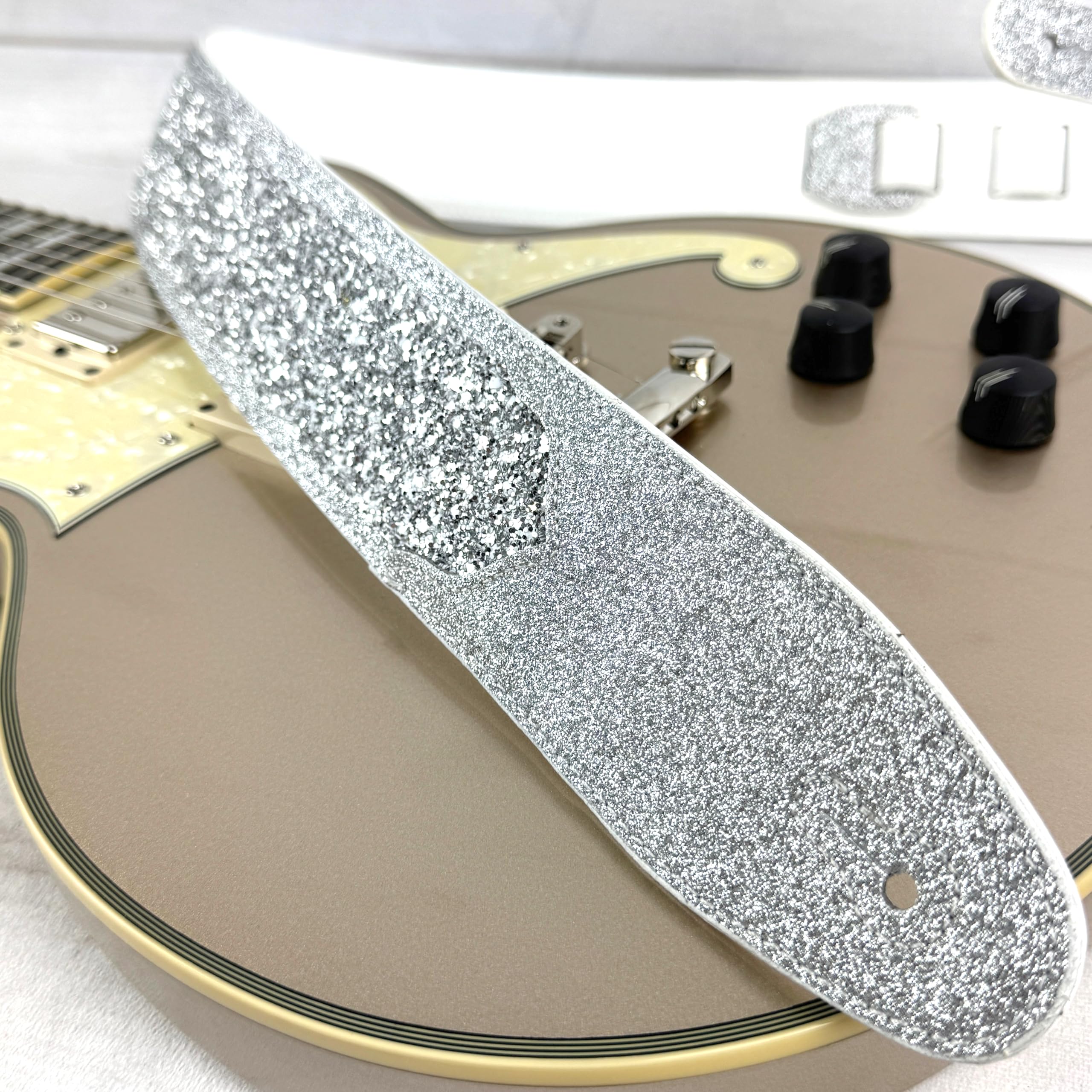 Walker & Williams WW-GL-108 Aria Glow Silver Super Sparkle Glitter Bomb Padded Guitar Strap White Glove Leather Back For Acoustic, Electric, And Bass Guitars - Image 5