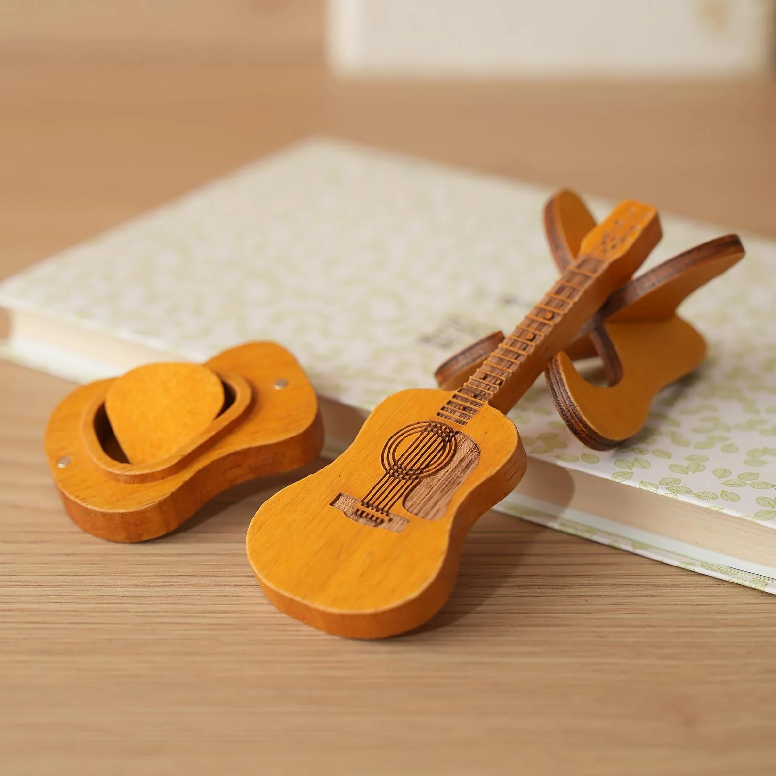 Wooden Guitar Pick Box Unique Guitar Picks Guitar Pick Holder Box Musician Engraved Wooden Plectrum Case - Image 2