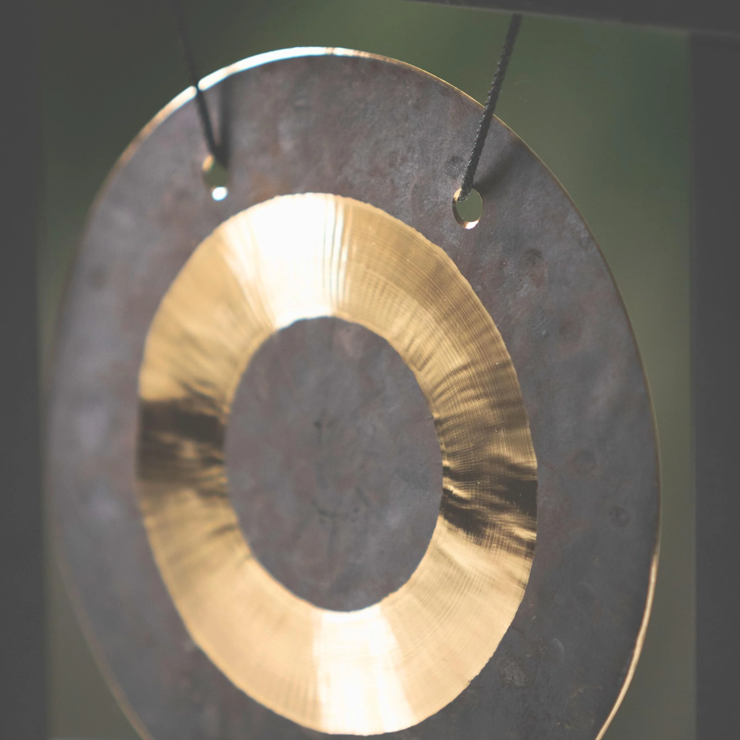 Woodstock Wind Chimes Desk Gong, Brass Hand-Hammered Bronze, Medium 12 - Inch Tall, for Meditation, Yoga, Classrooms, Offices, Great for Awareness, Relaxation Black/Bronze - Image 3