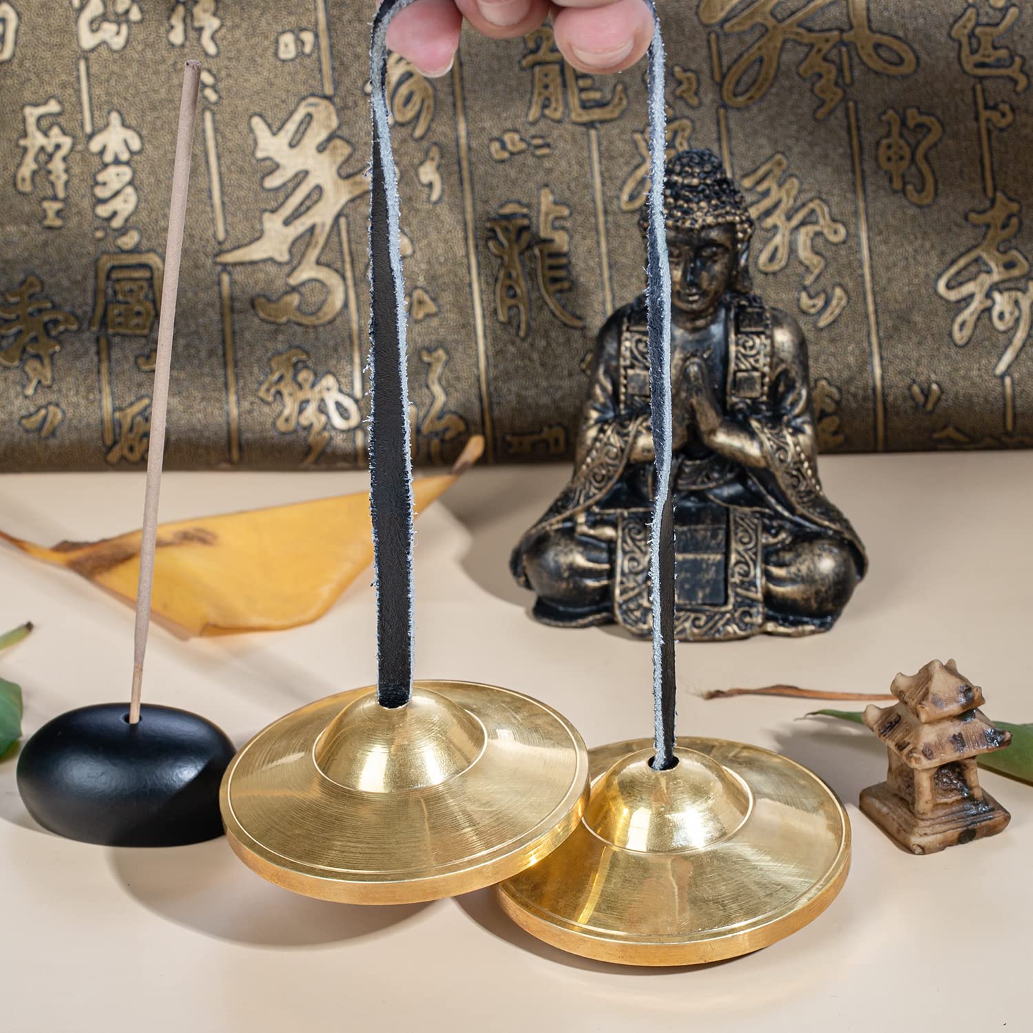 ZenBless Tibetan Tingsha Cymbals 2pcs, with Storage Box and Fabric Case,Meditation Brass Chime Bells for Spiritual Healing Mindfulness, Yoga Buddhist, Relaxation Musical Instruments 2.6 in(6.6cm) 1pcs Smooth style(brass) - Image 6